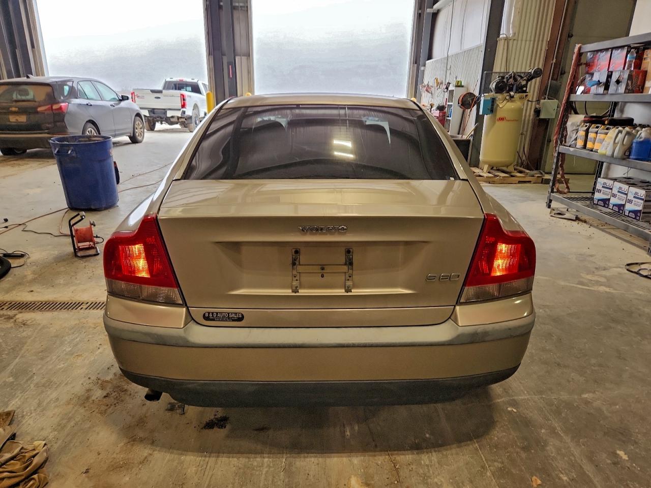 2002 Volvo S60 Tan vin: YV1RS61R622149807