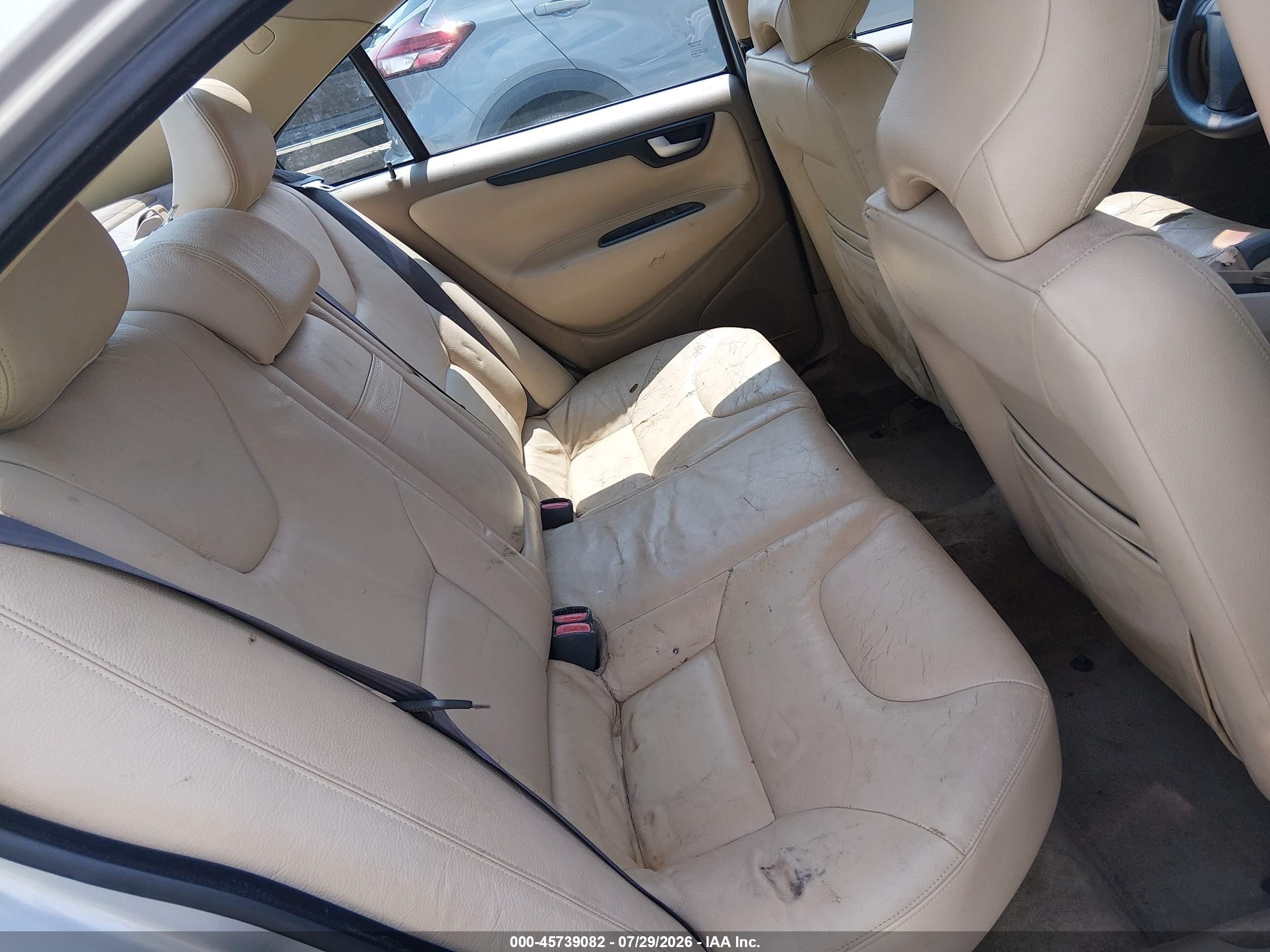 2002 Volvo S60 2.4 Silver vin: YV1RS61R722098429