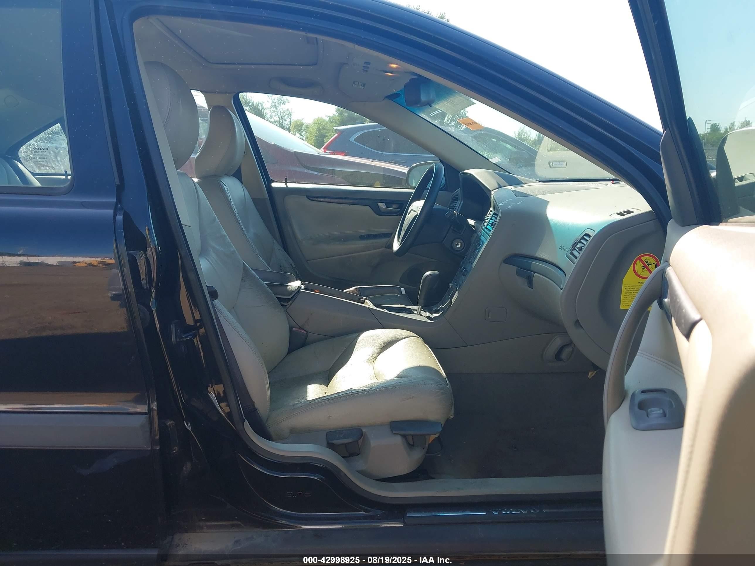 2002 Volvo S60 2.4 Черный vin: YV1RS61R722188678