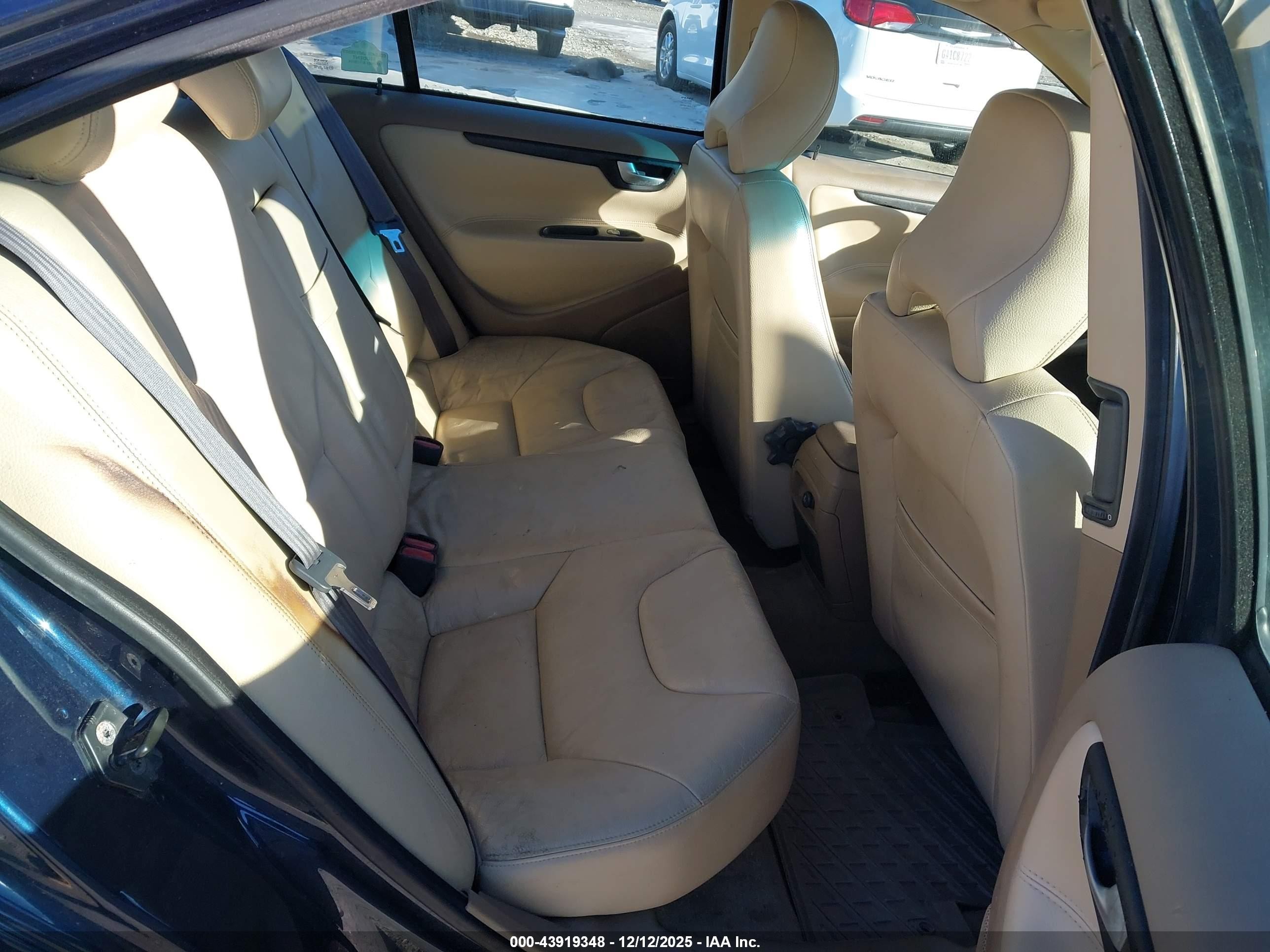 2002 Volvo S60 2.4 Dark Blue vin: YV1RS61R722198255