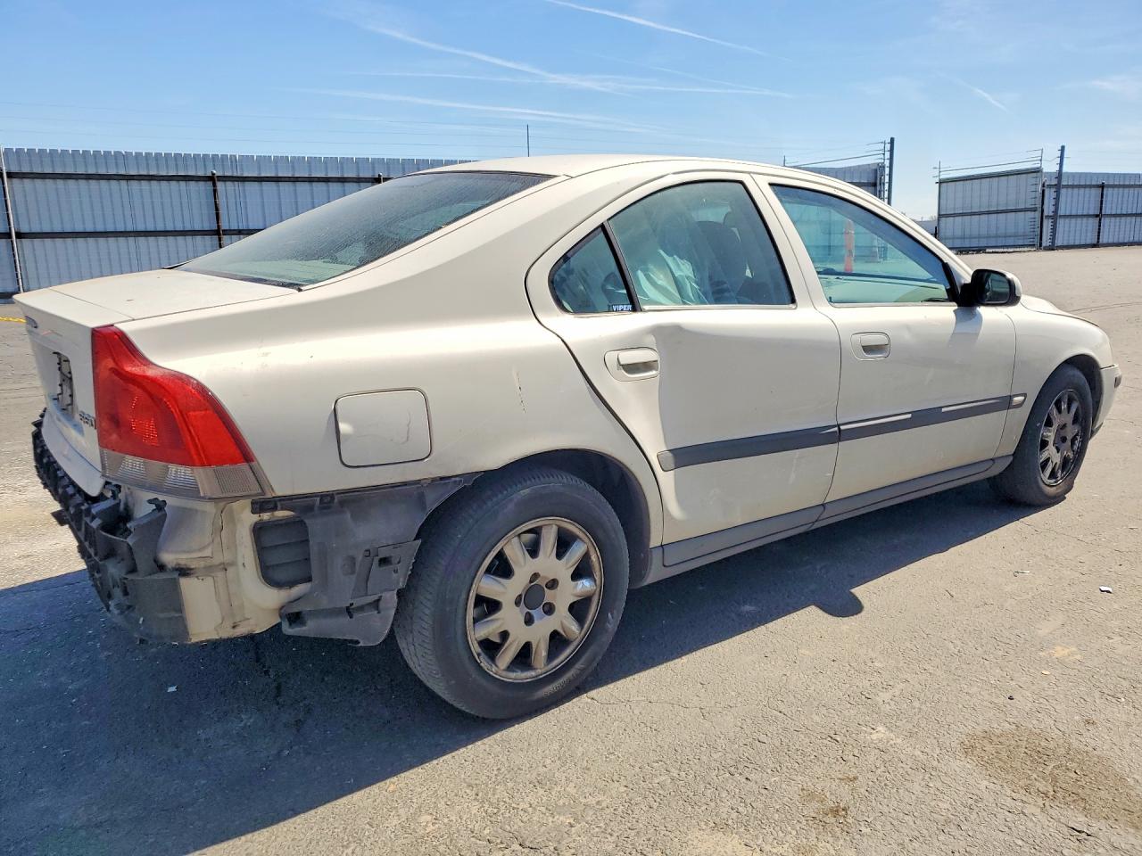 2002 Volvo S60 Белый vin: YV1RS61R822122012