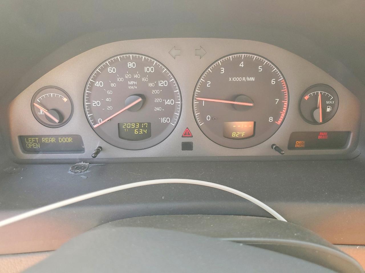 2002 Volvo S60 Белый vin: YV1RS61R822122012