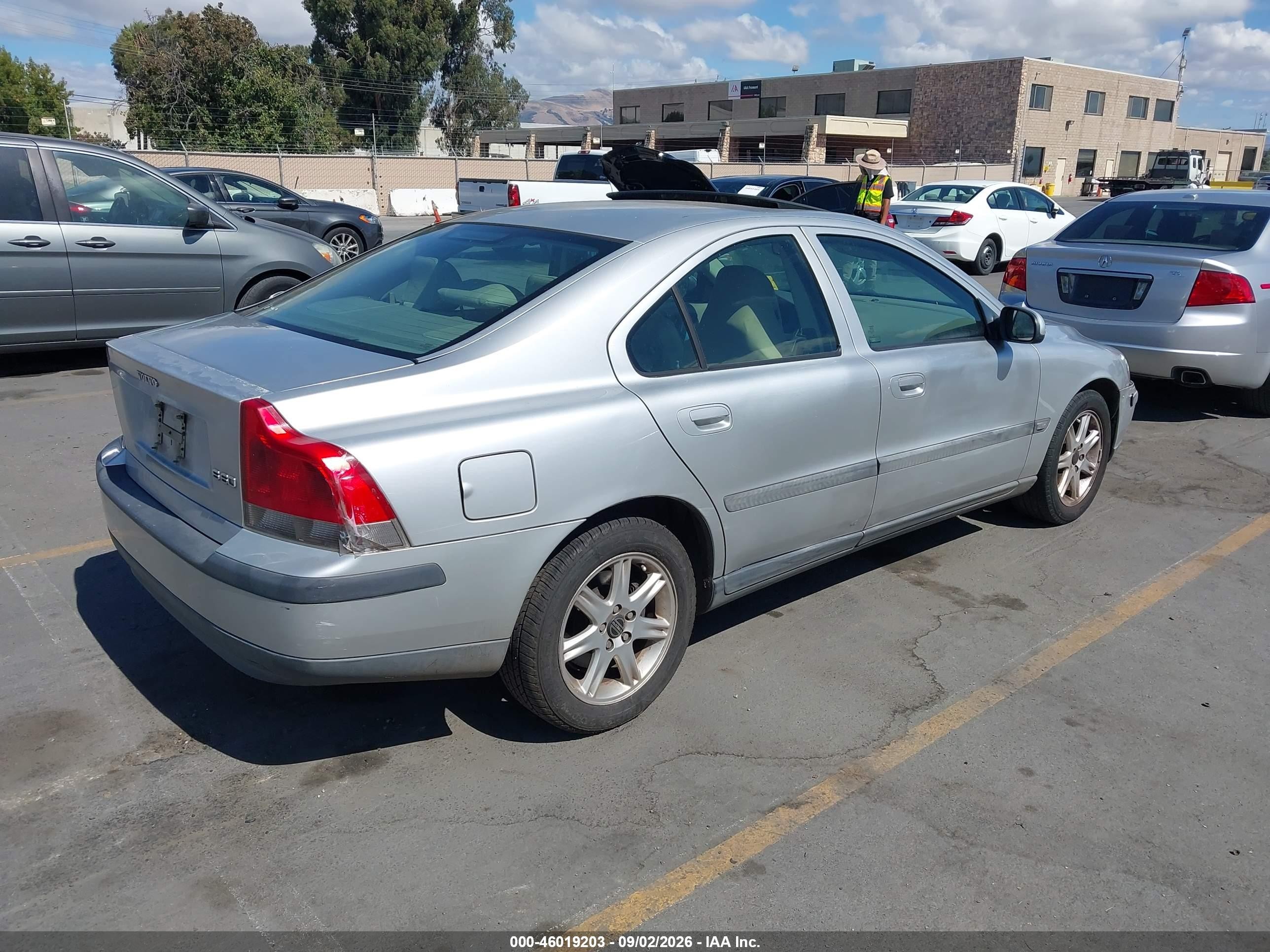 2002 Volvo S60 2.4 Серебряный vin: YV1RS61R822144804