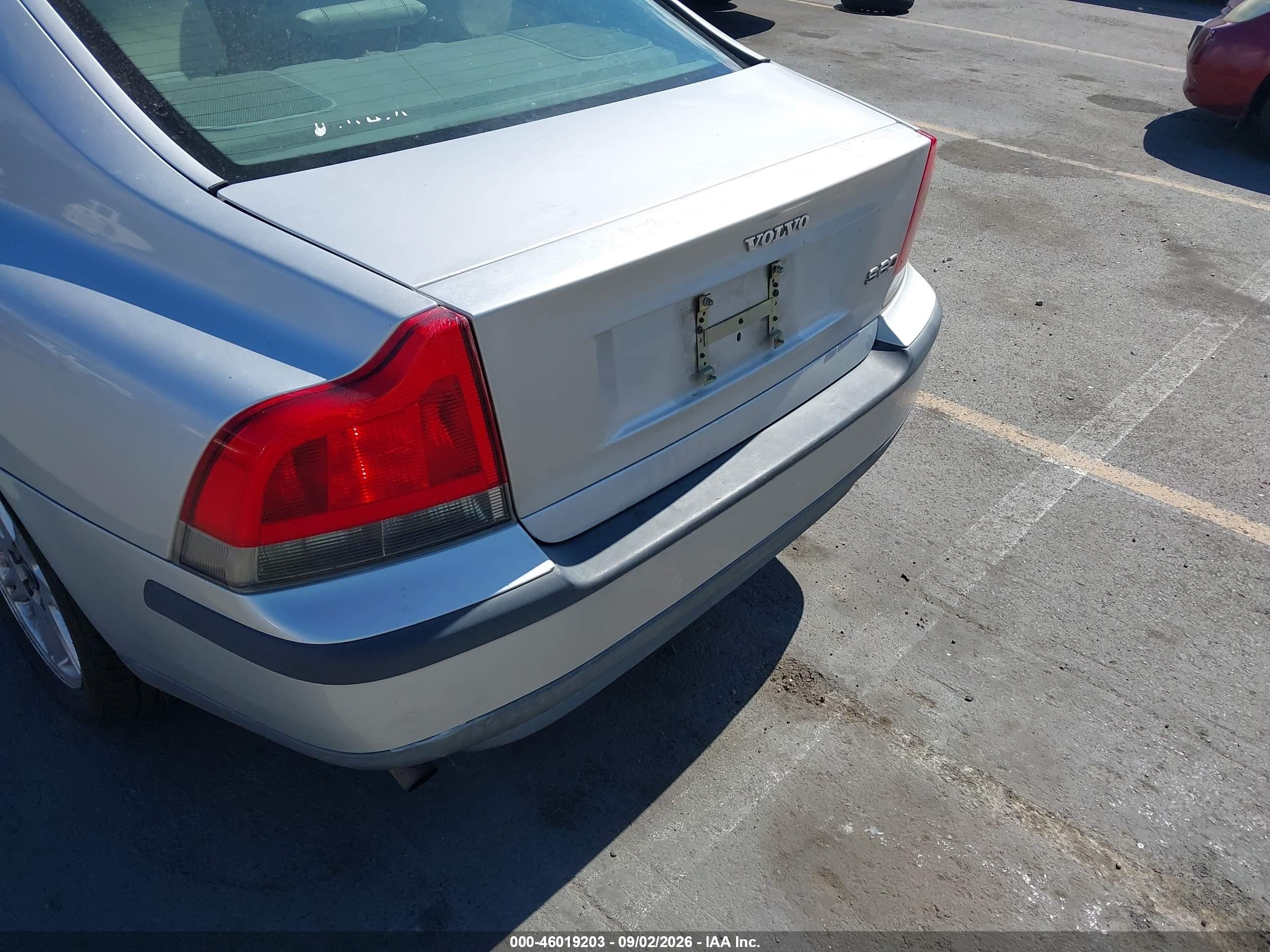2002 Volvo S60 2.4 Серебряный vin: YV1RS61R822144804