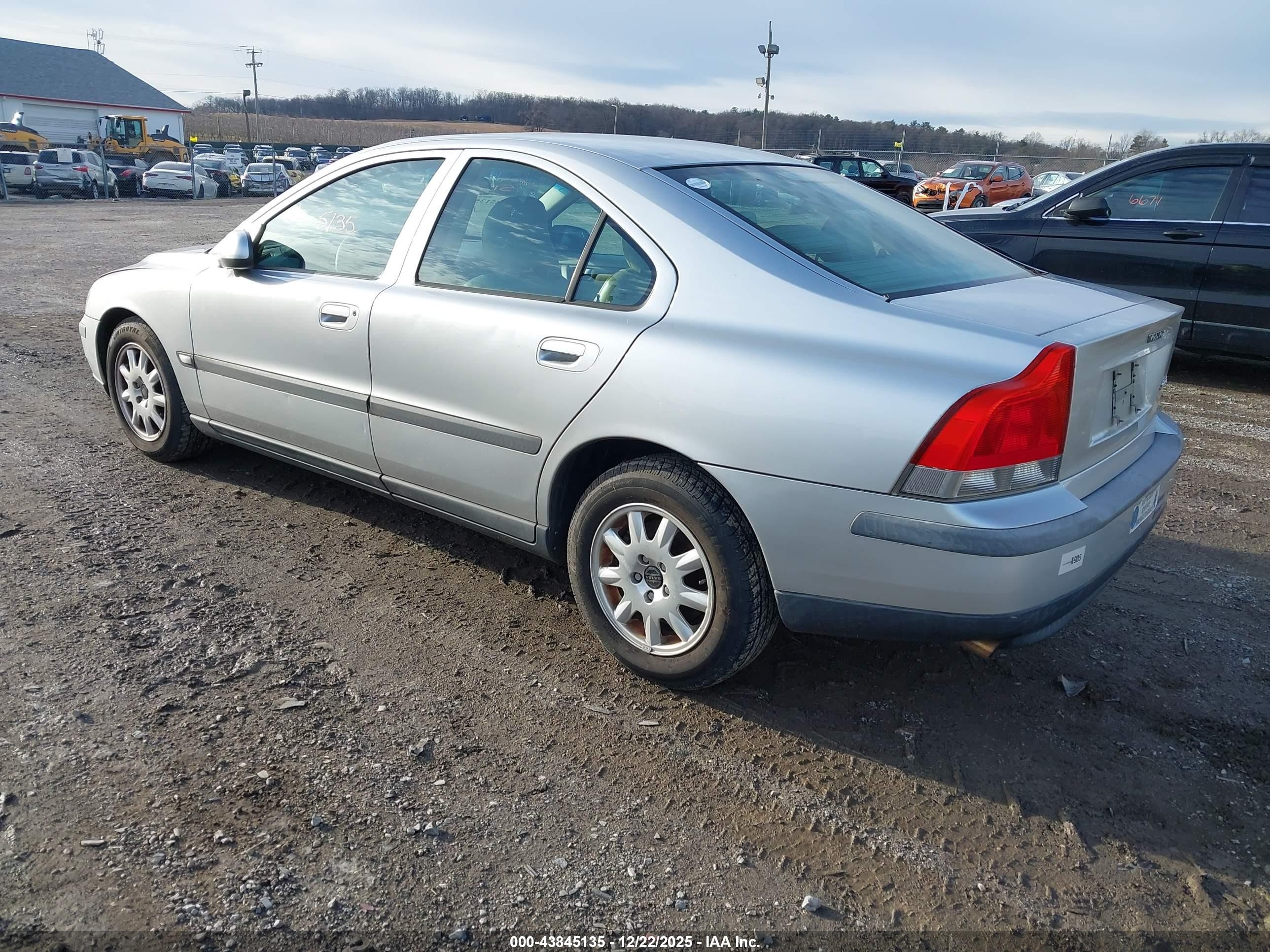 2002 Volvo S60 2.4 Silver vin: YV1RS61R922169243