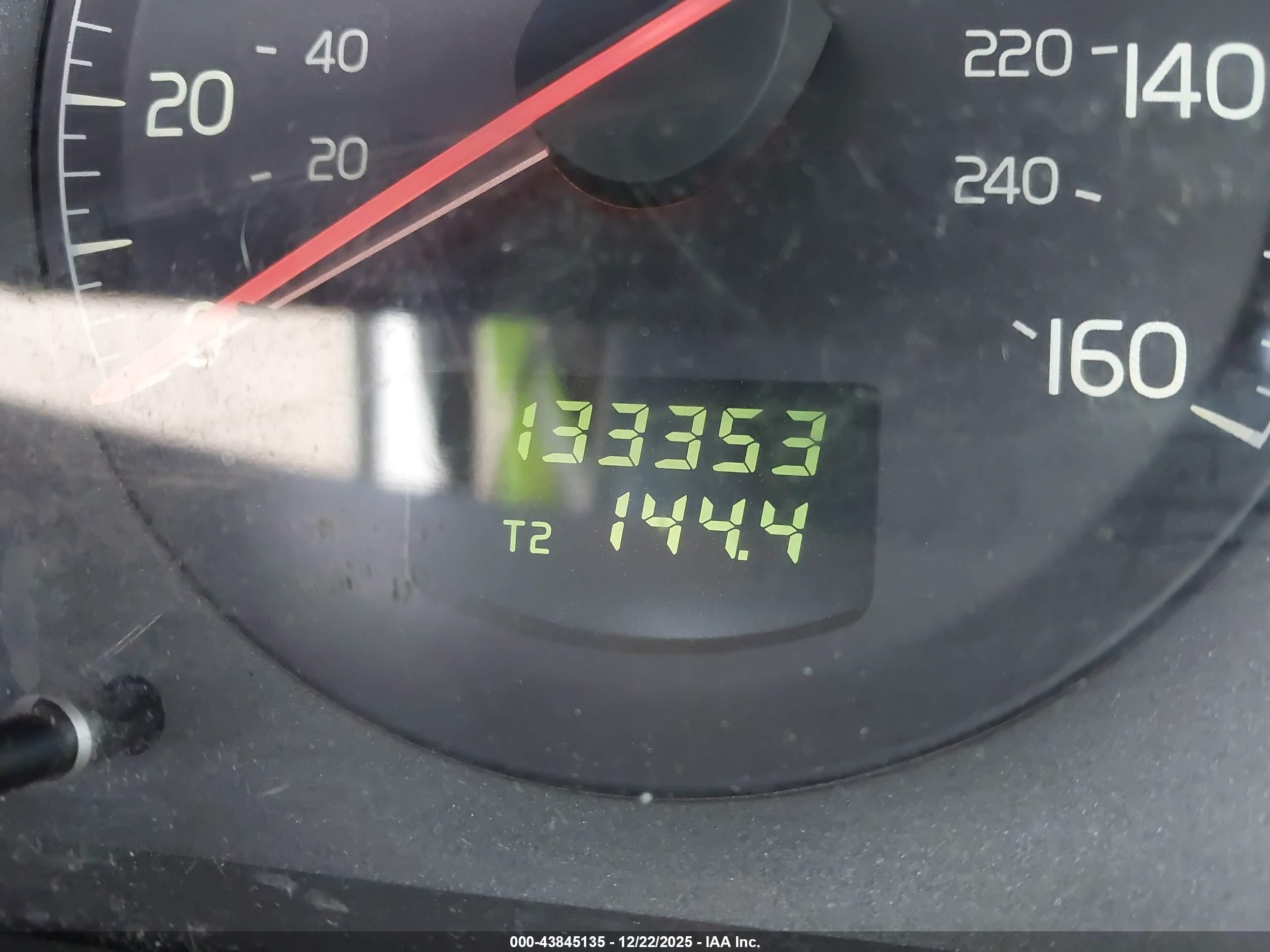 2002 Volvo S60 2.4 Silver vin: YV1RS61R922169243