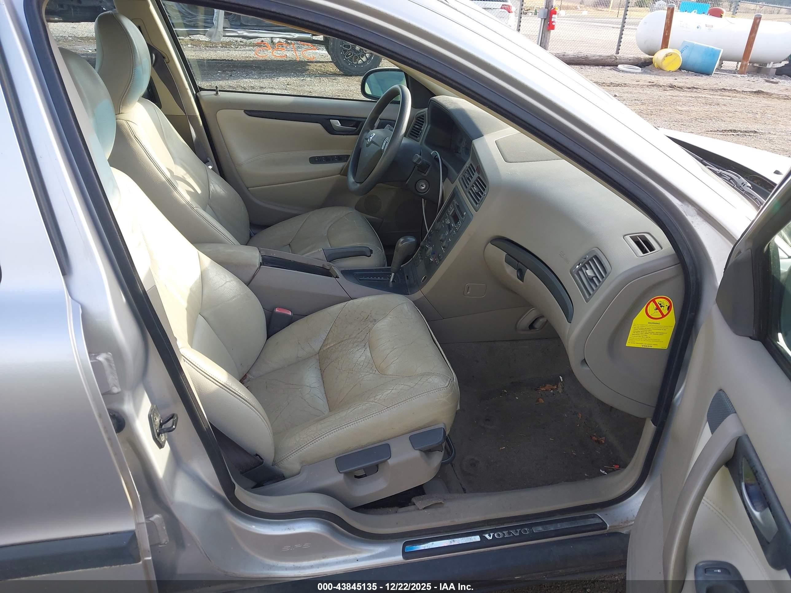 2002 Volvo S60 2.4 Silver vin: YV1RS61R922169243