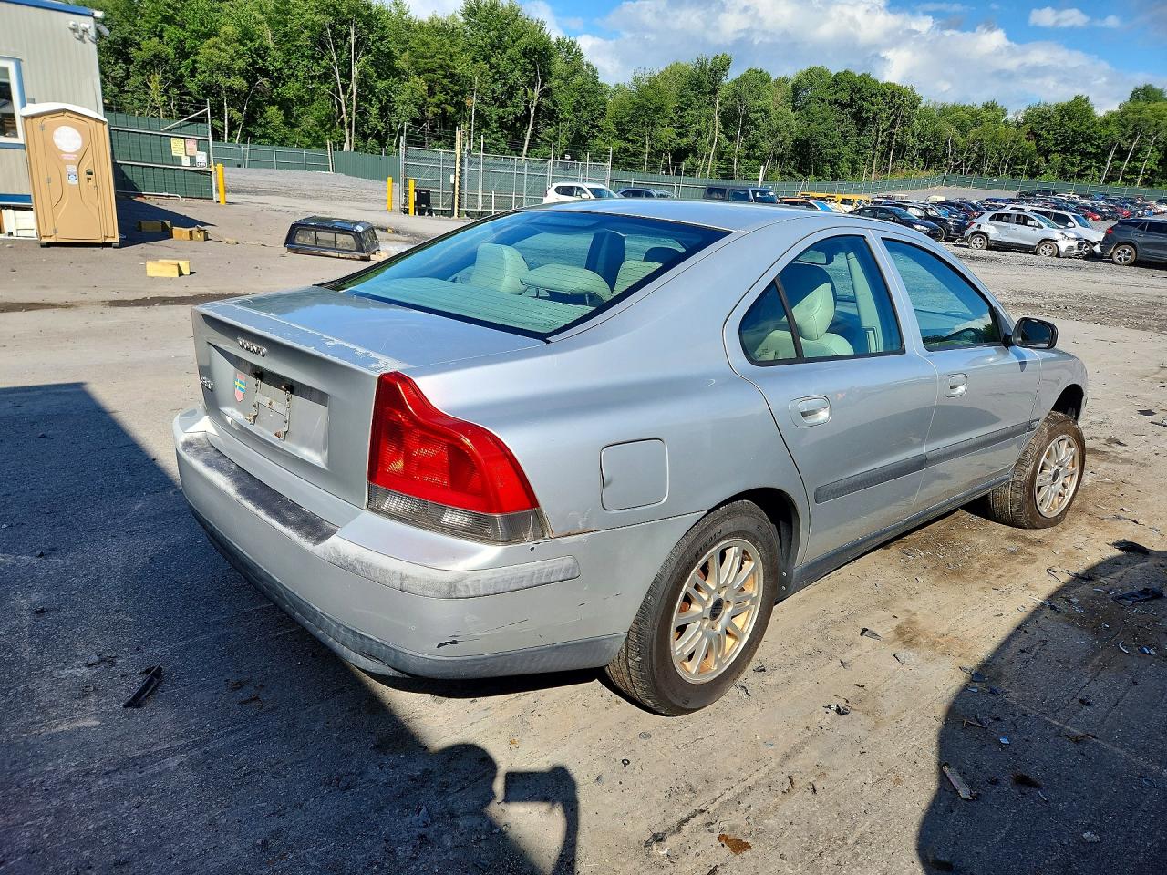 2004 Volvo S60 Gold vin: YV1RS61T142343630
