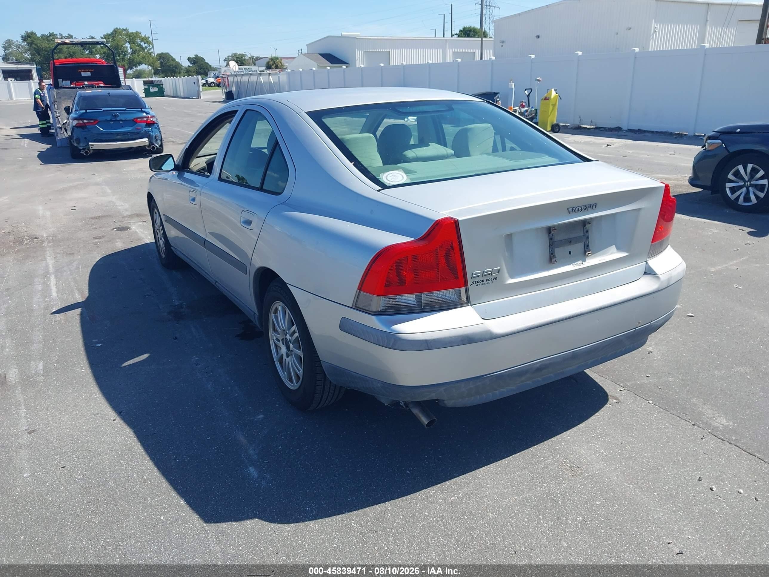 2004 Volvo S60 2.4 Silver vin: YV1RS61T742385865
