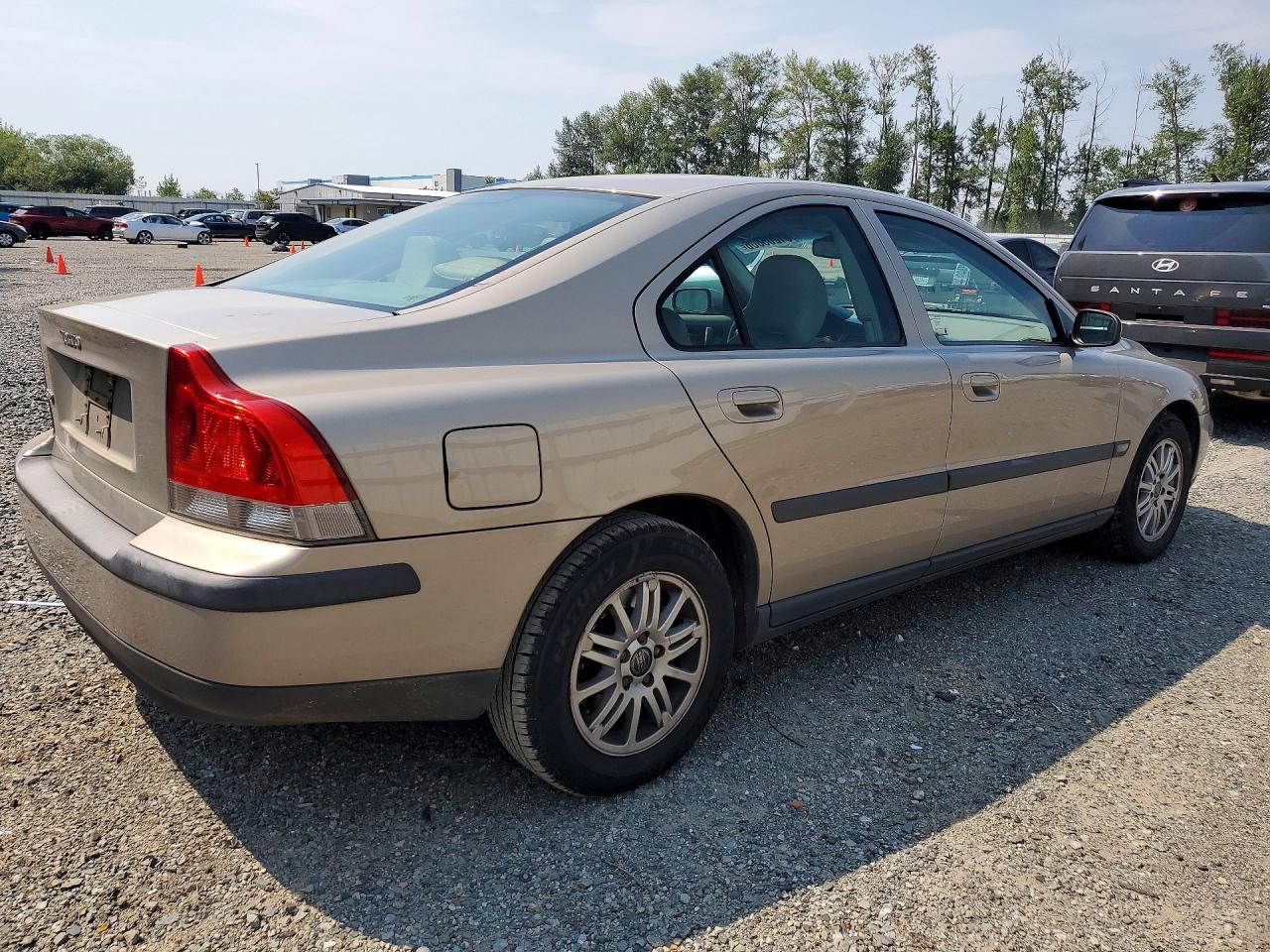 2004 Volvo S60 Gold vin: YV1RS61T842413303