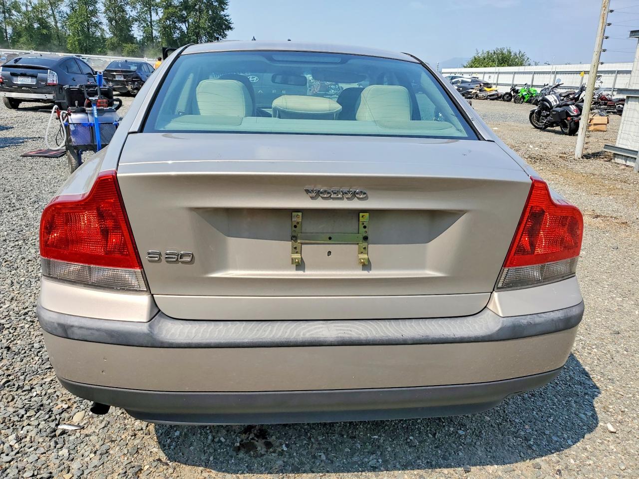 2004 Volvo S60 Gold vin: YV1RS61T842413303