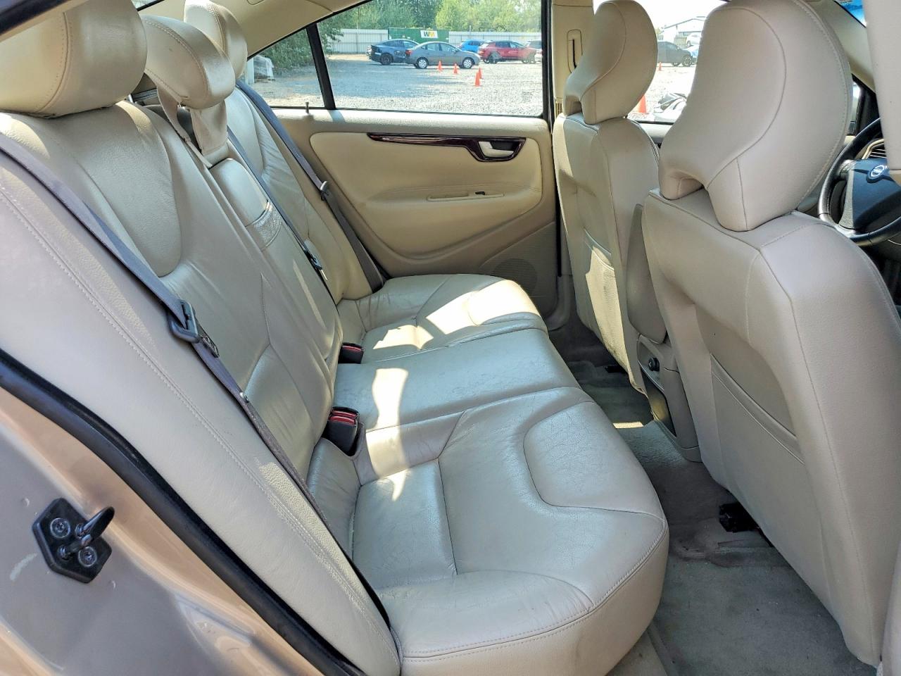 2004 Volvo S60 Gold vin: YV1RS61T842413303