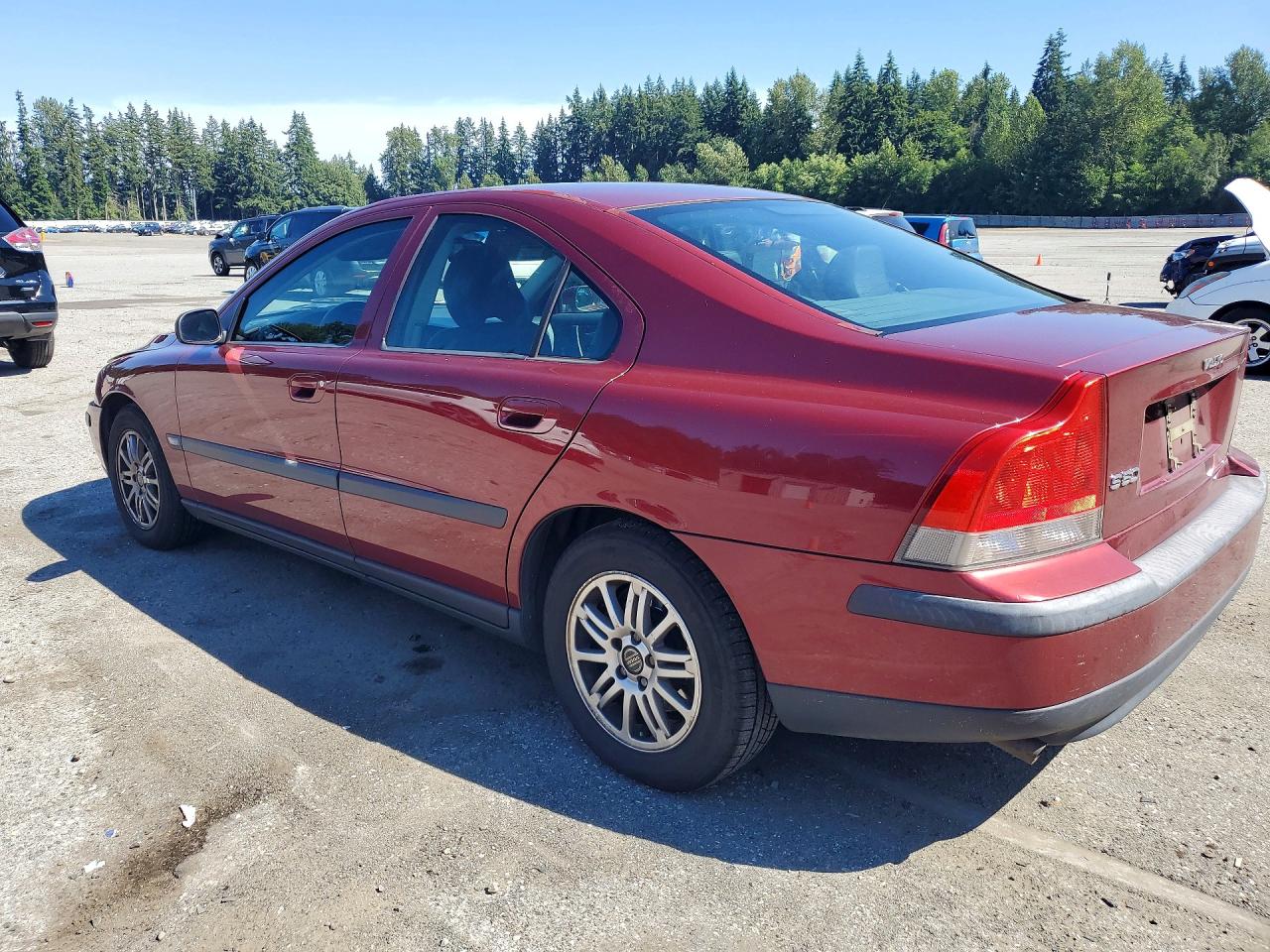 2004 Volvo S60 Red vin: YV1RS61T942320791