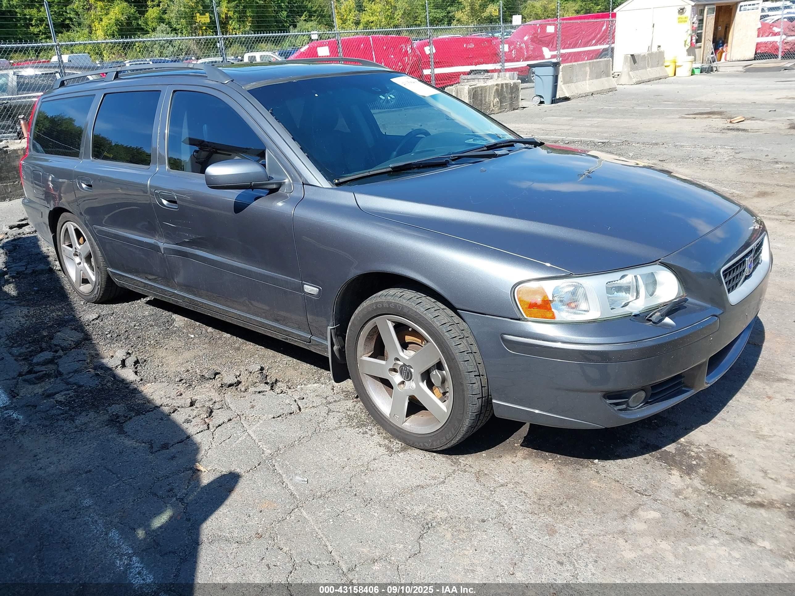 YV1SJ527352488394