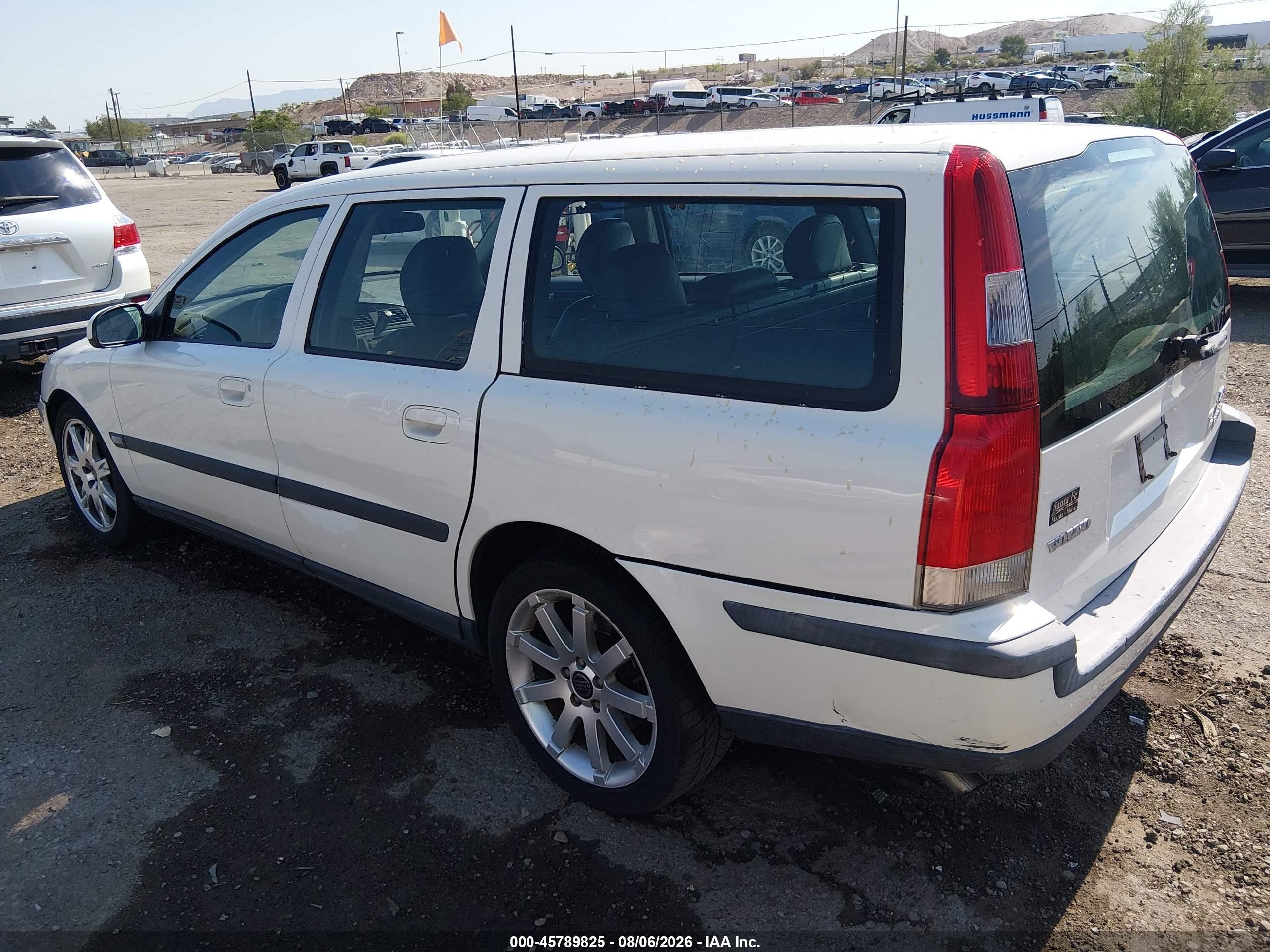 2003 Volvo V70 2.5l Turbo Белый vin: YV1SJ59H532332210