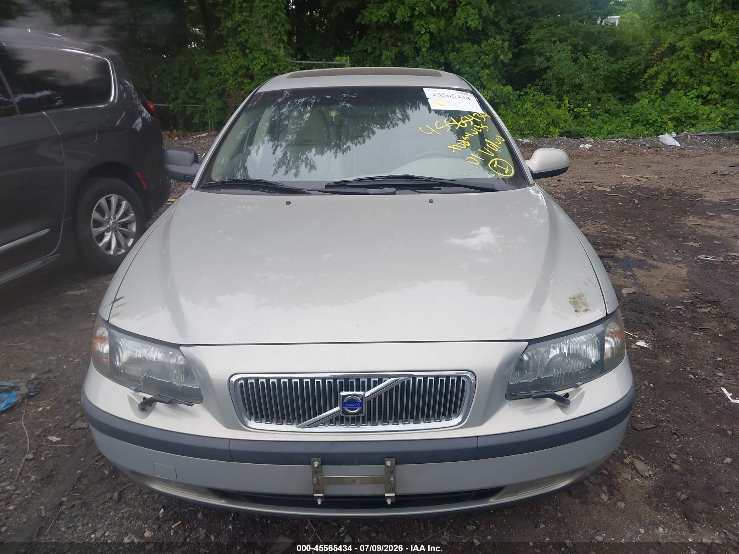 2001 Volvo V70 T5 Silver vin: YV1SW53D212101463