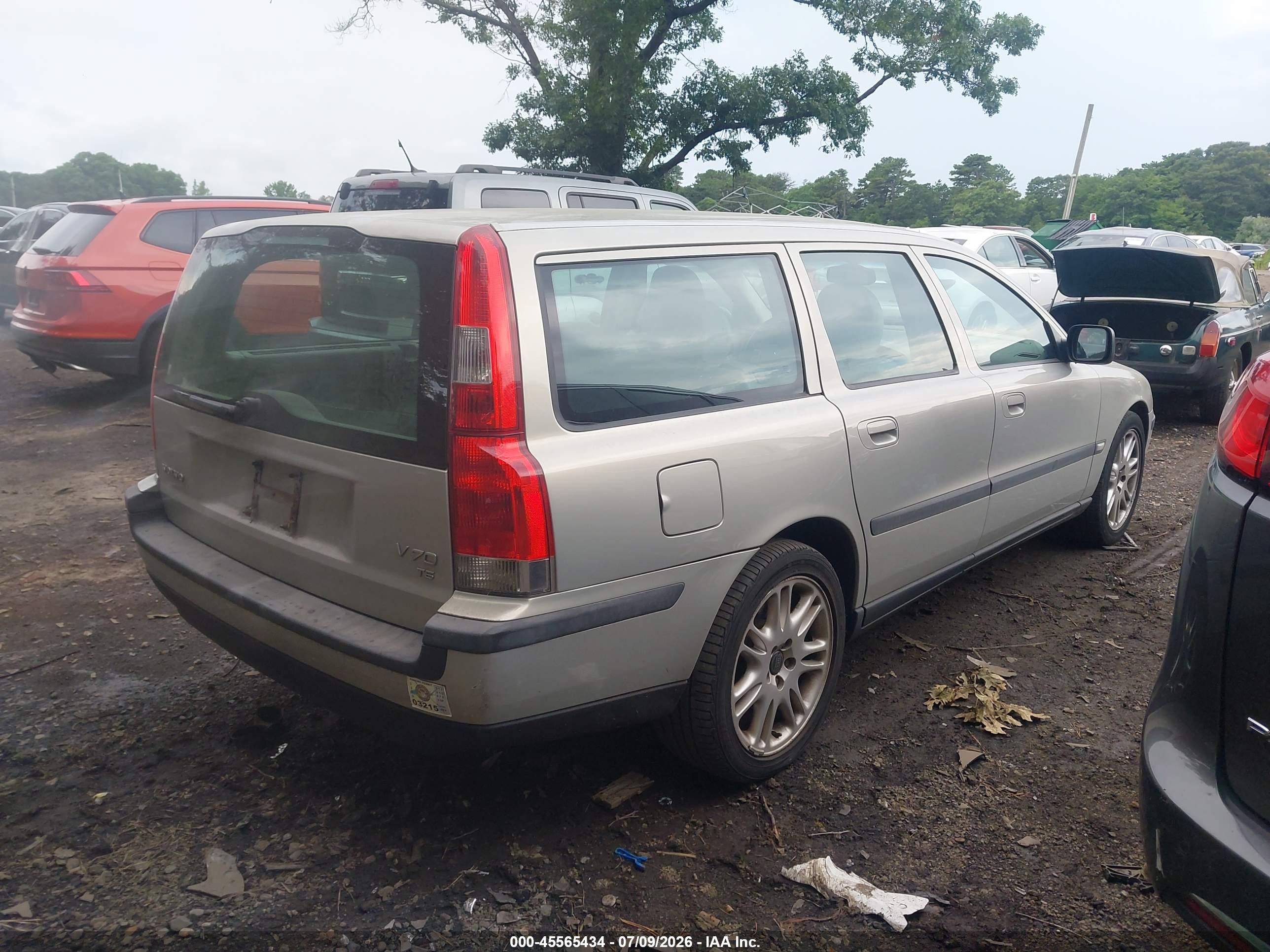 2001 Volvo V70 T5 Silver vin: YV1SW53D212101463