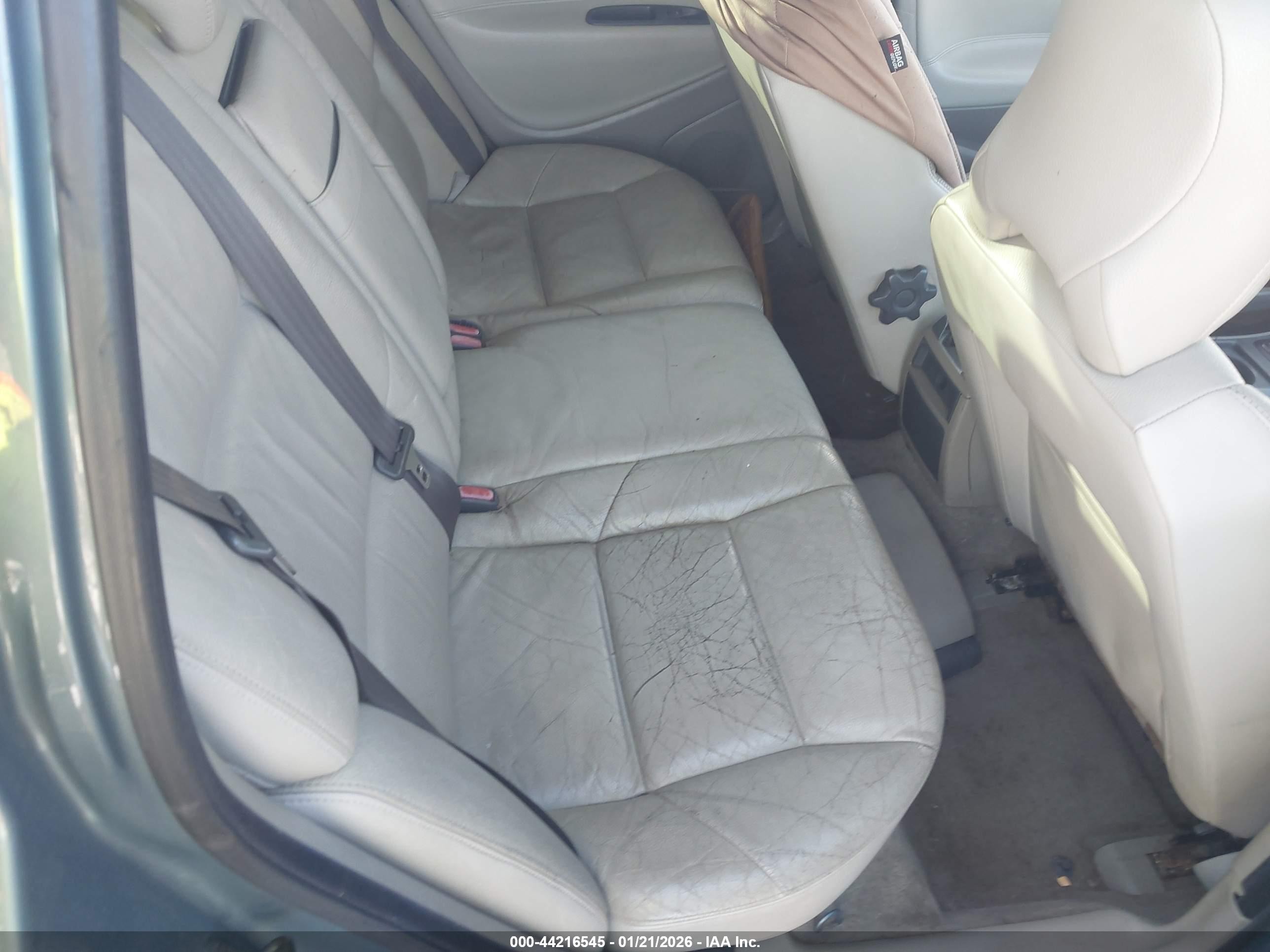 2003 Volvo V70 T5 Blue vin: YV1SW53D532286255