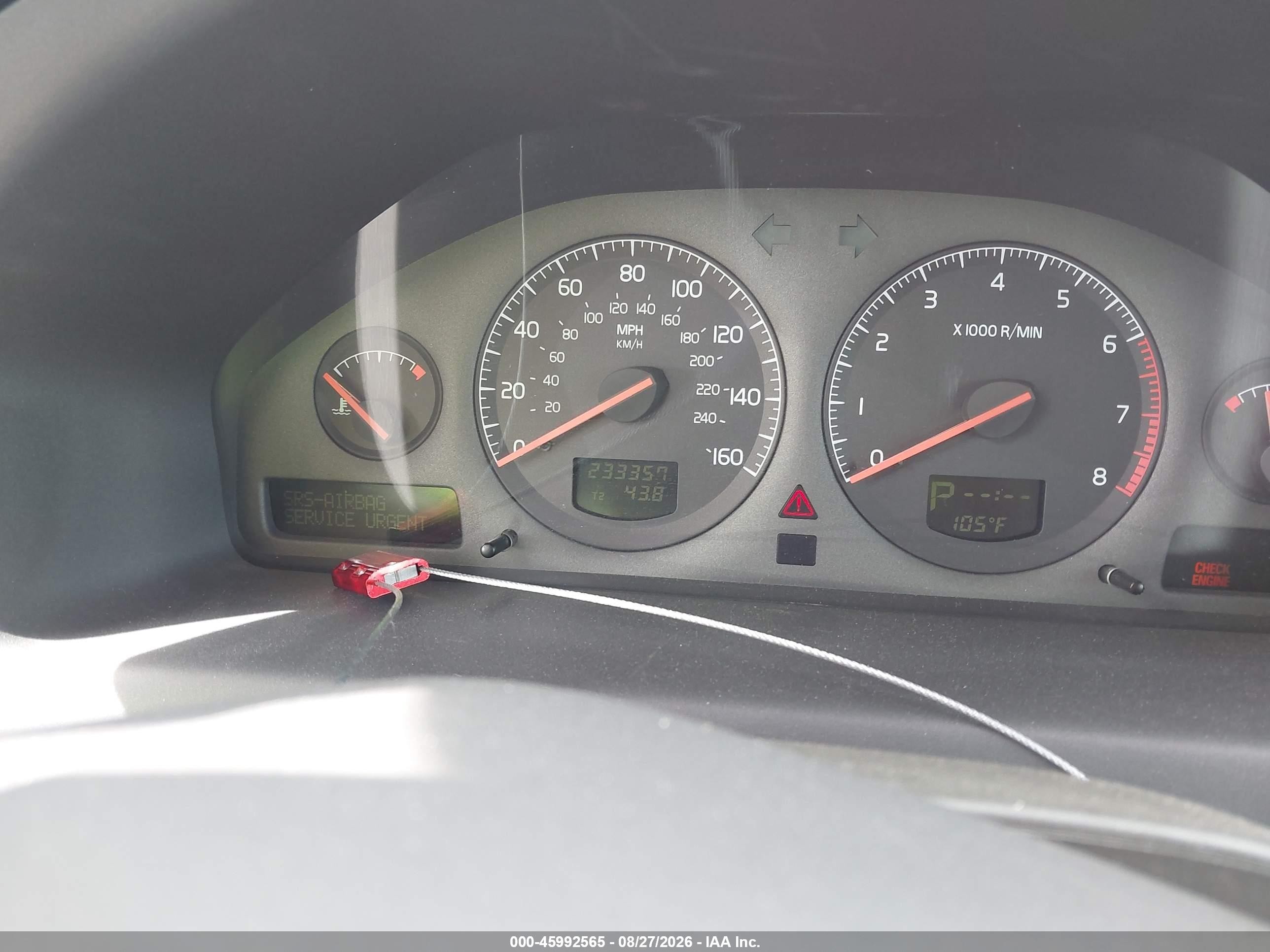 2001 Volvo V70 T5 Красный vin: YV1SW53DX11001391