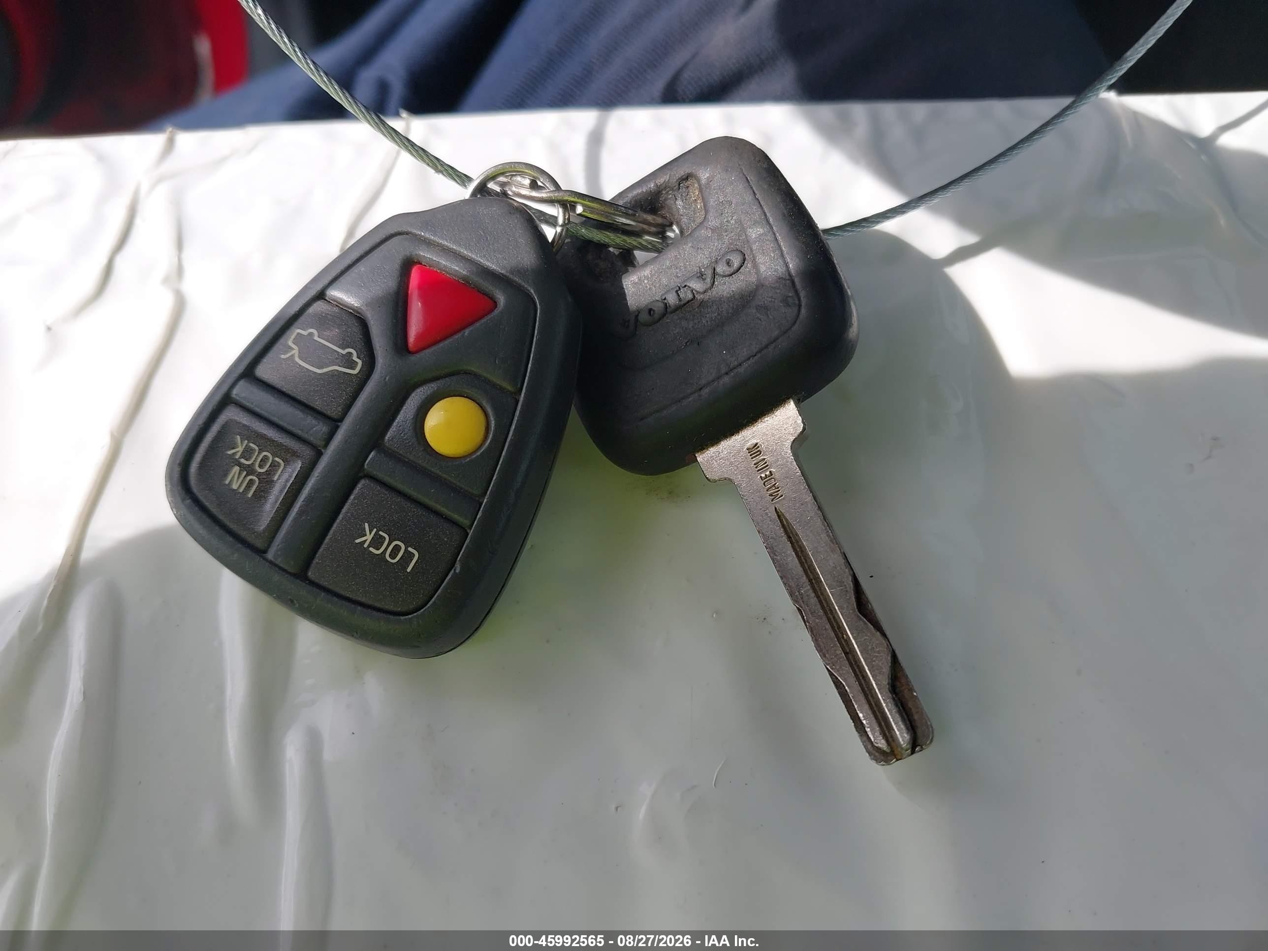 2001 Volvo V70 T5 Красный vin: YV1SW53DX11001391
