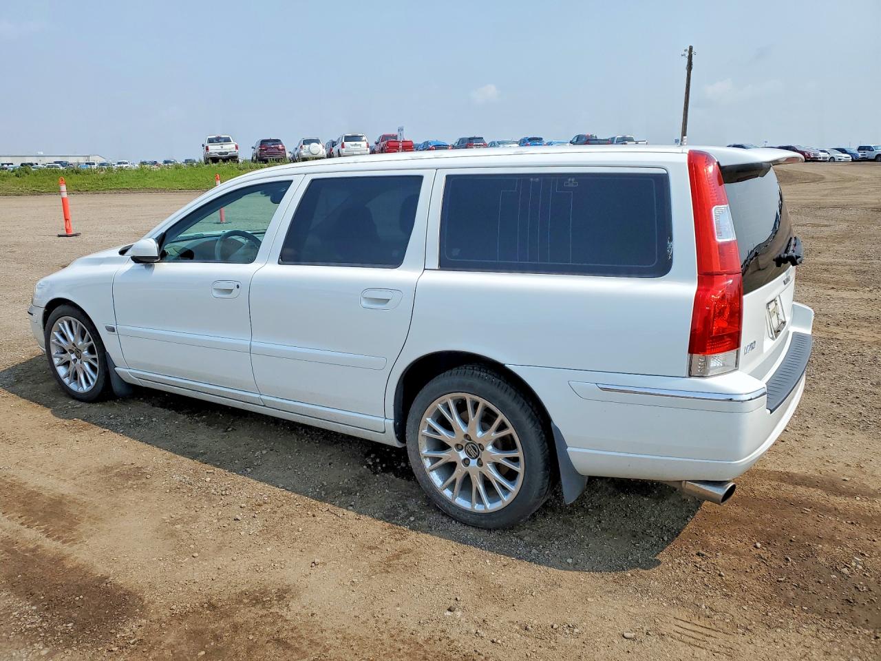 2005 Volvo V70 T5 Turbo Белый vin: YV1SW547652484970