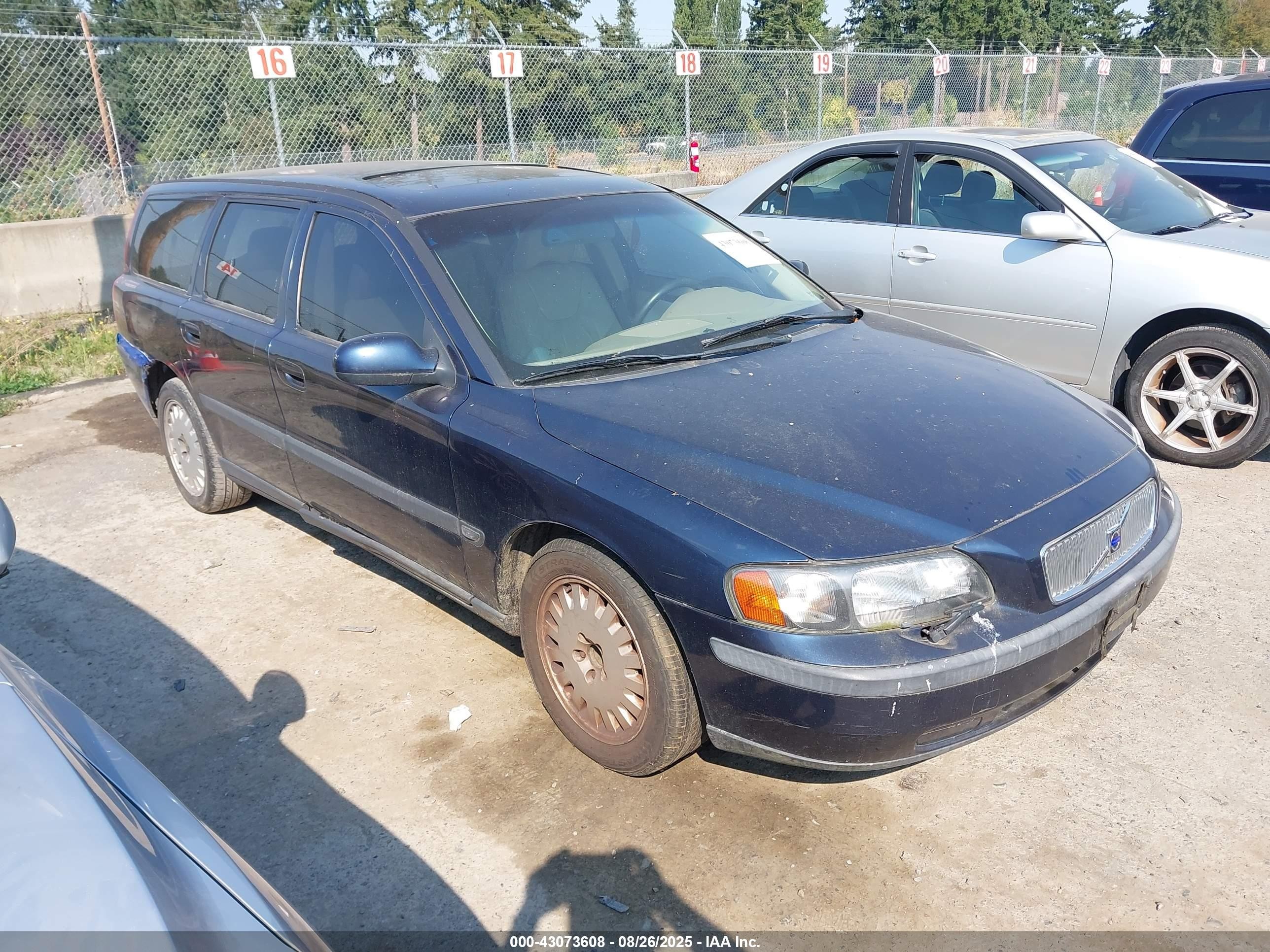 YV1SW58D112019894