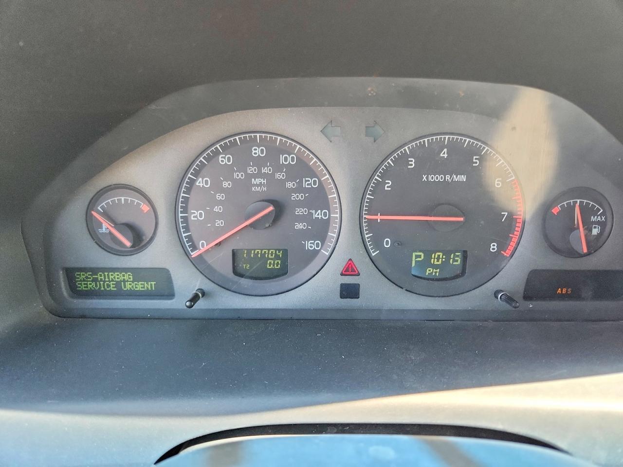 2002 Volvo V70 2.4t Серебряный vin: YV1SW58D922239902