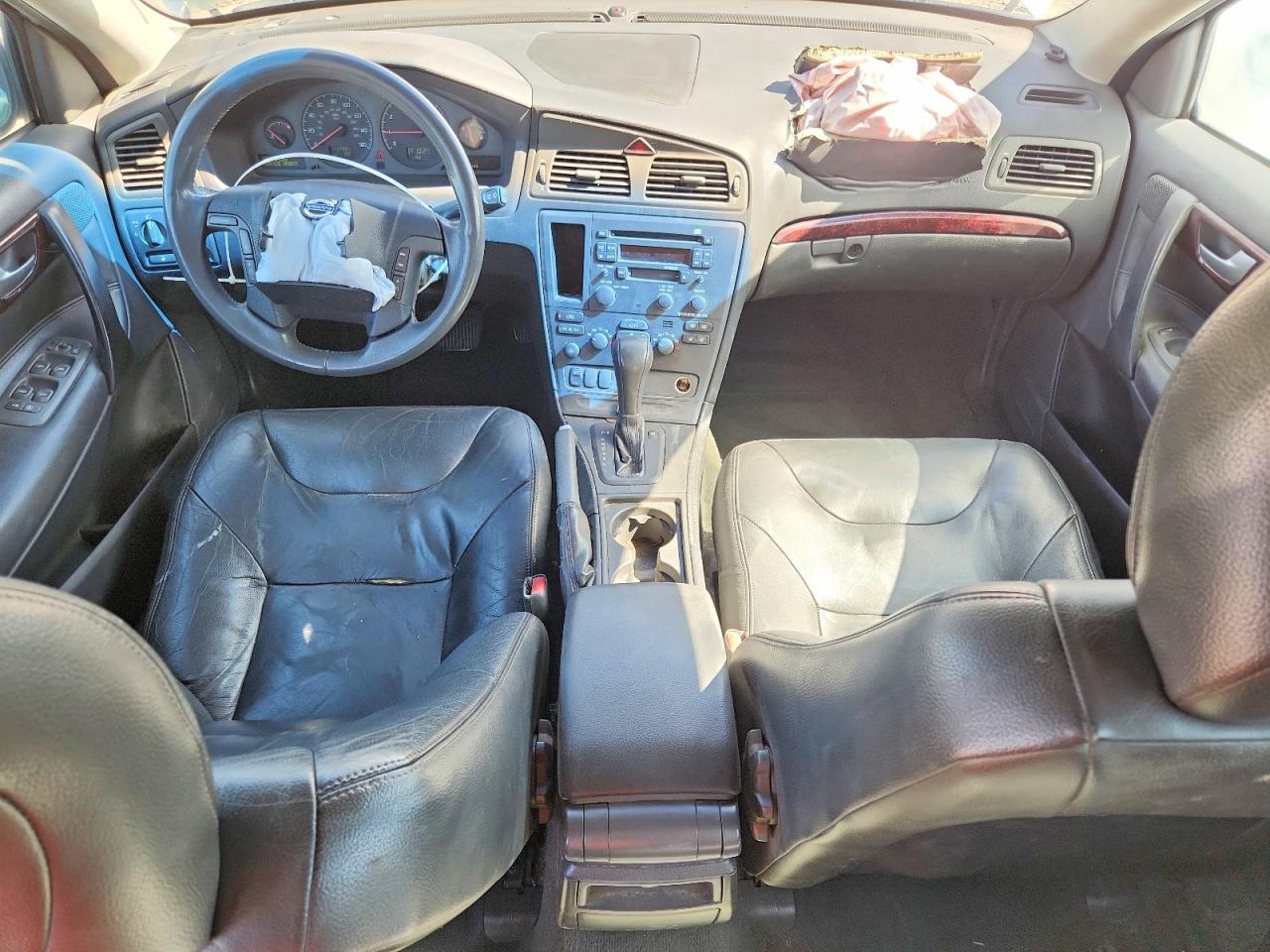2002 Volvo V70 2.4t Серебряный vin: YV1SW58D922239902