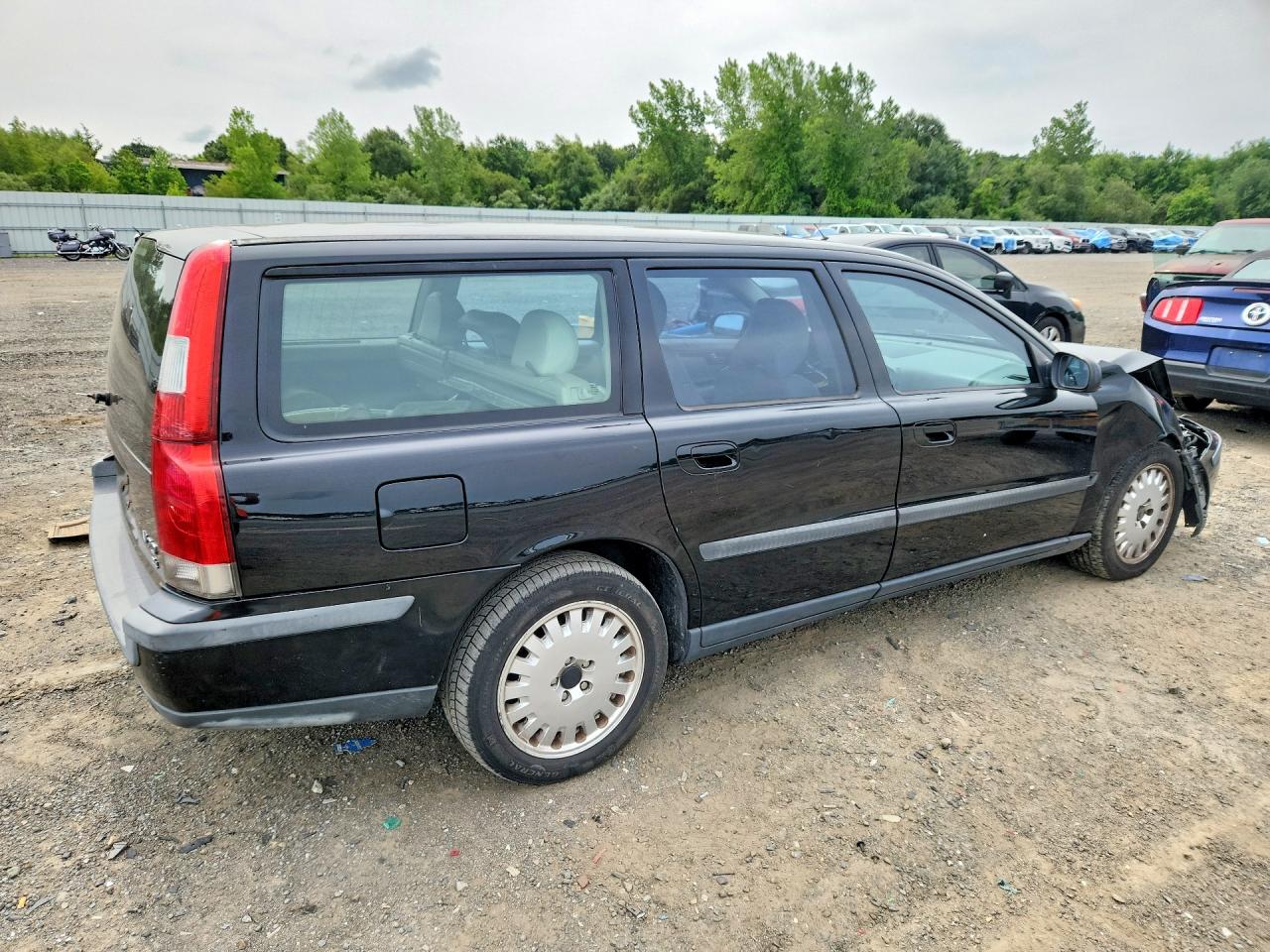 2001 Volvo V70 2.4t Черный vin: YV1SW58DX12043885