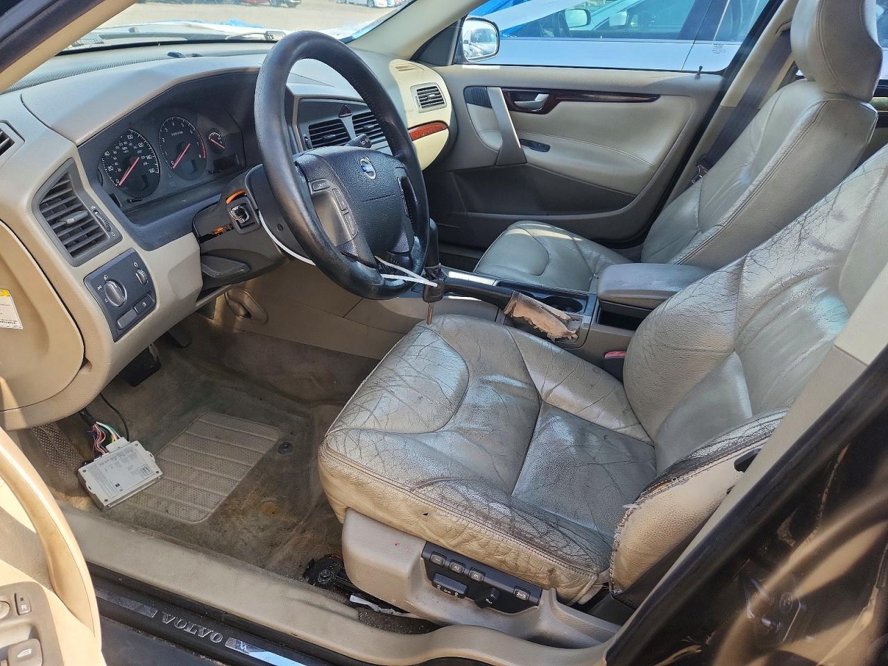 2001 Volvo V70 2.4t Черный vin: YV1SW58DX12043885