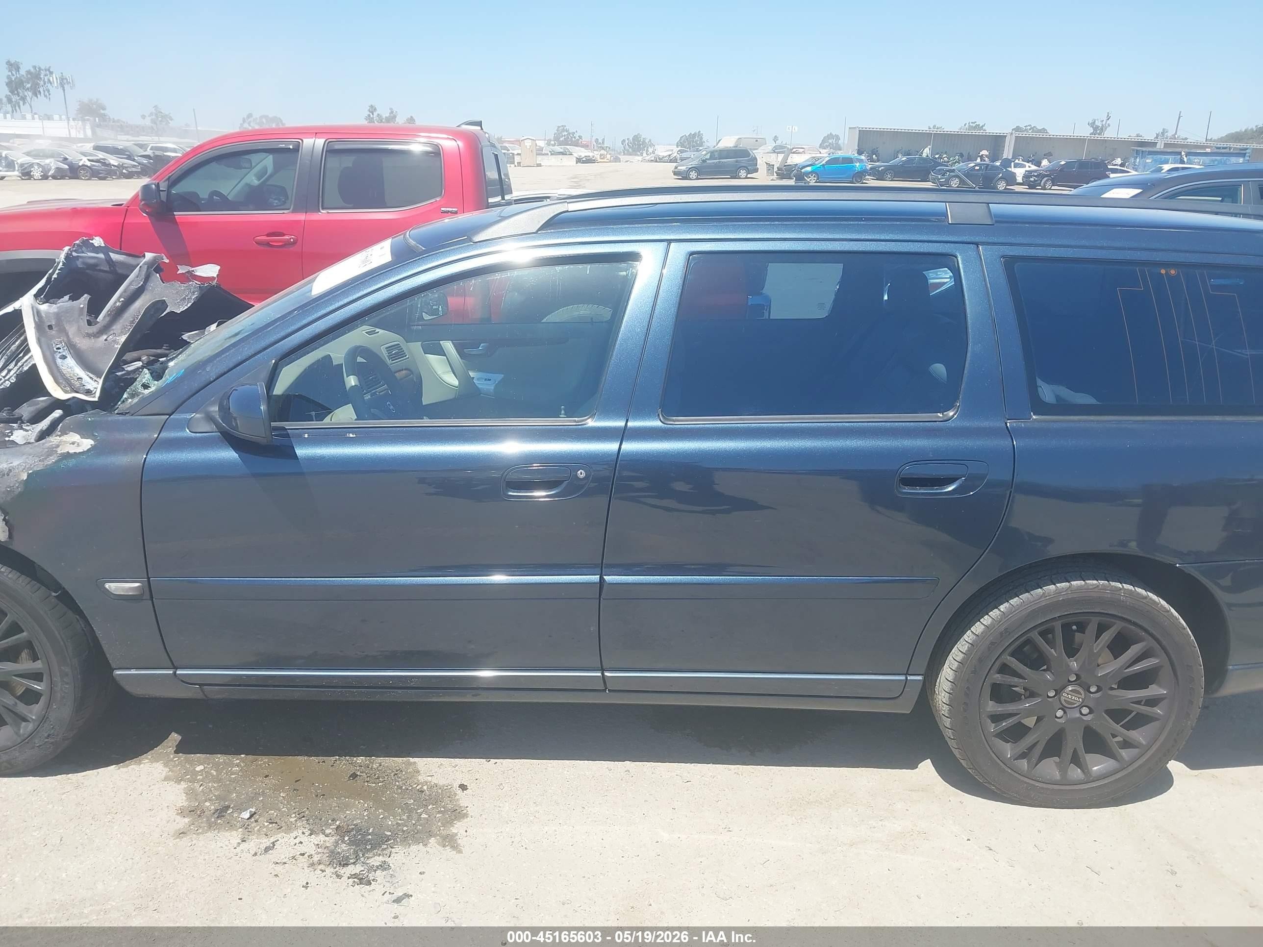 2006 Volvo V70 2.5t Blue vin: YV1SW592062581161
