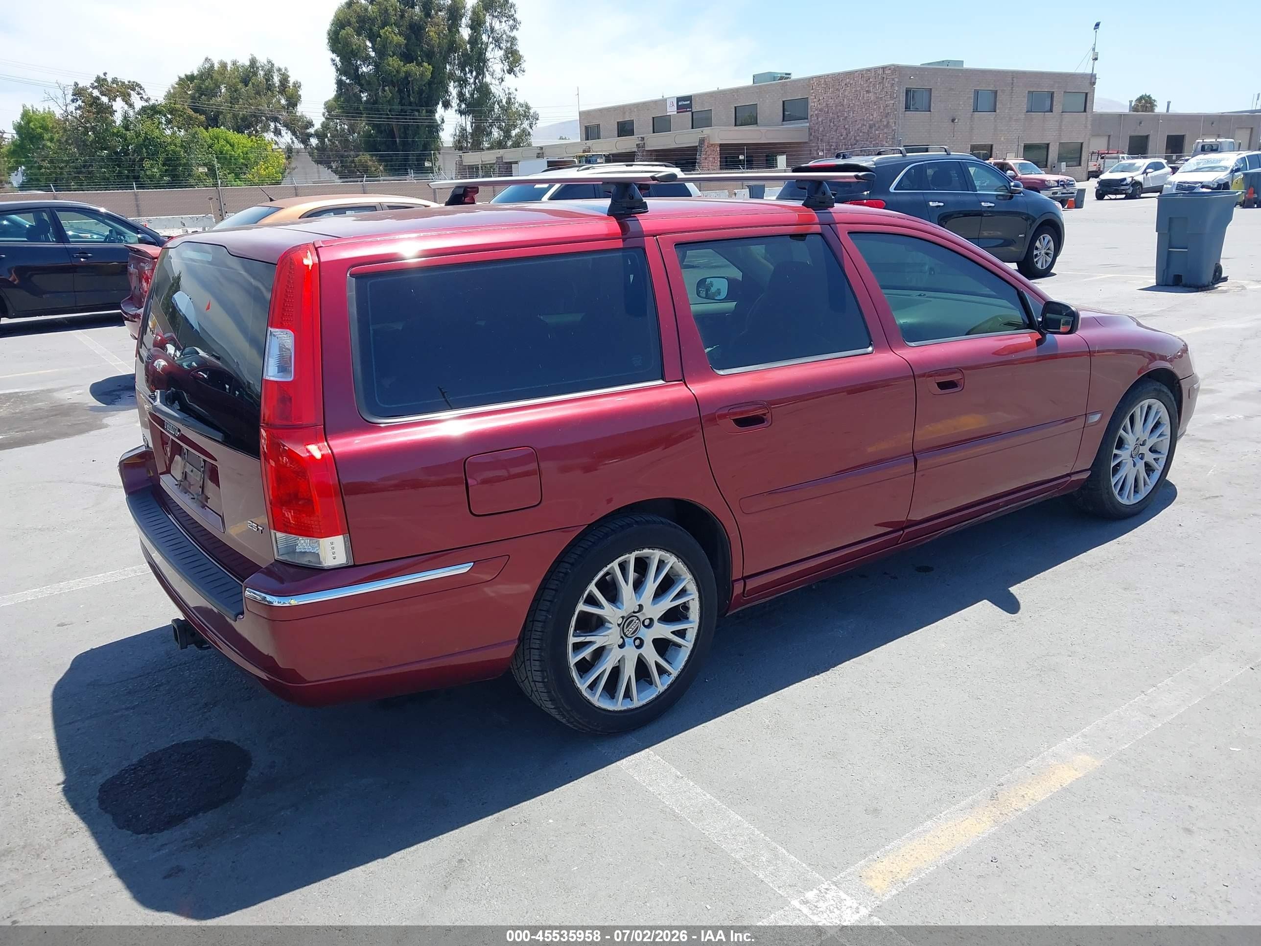 2006 Volvo V70 2.5t Burgundy vin: YV1SW592262595885