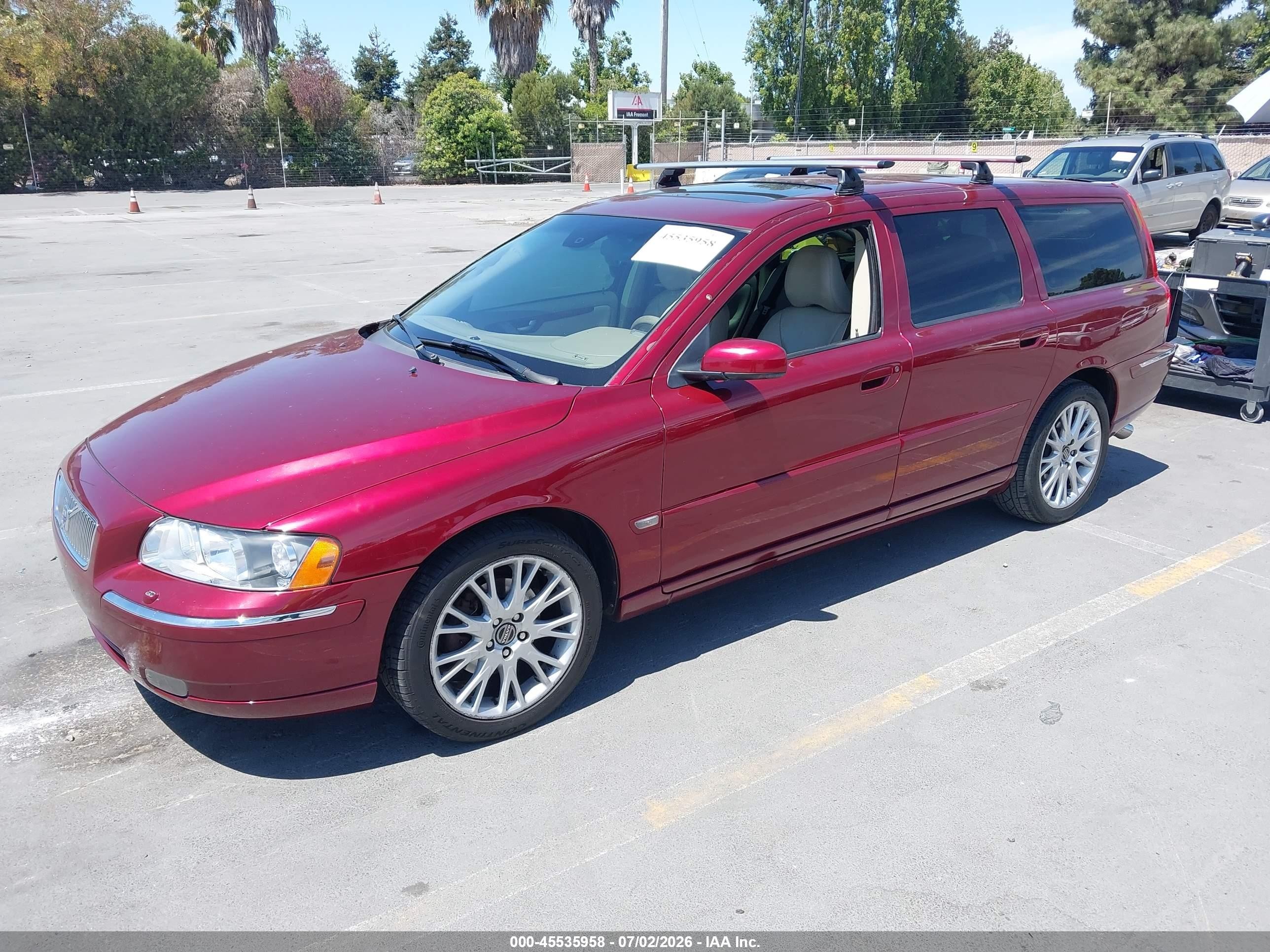 2006 Volvo V70 2.5t Burgundy vin: YV1SW592262595885