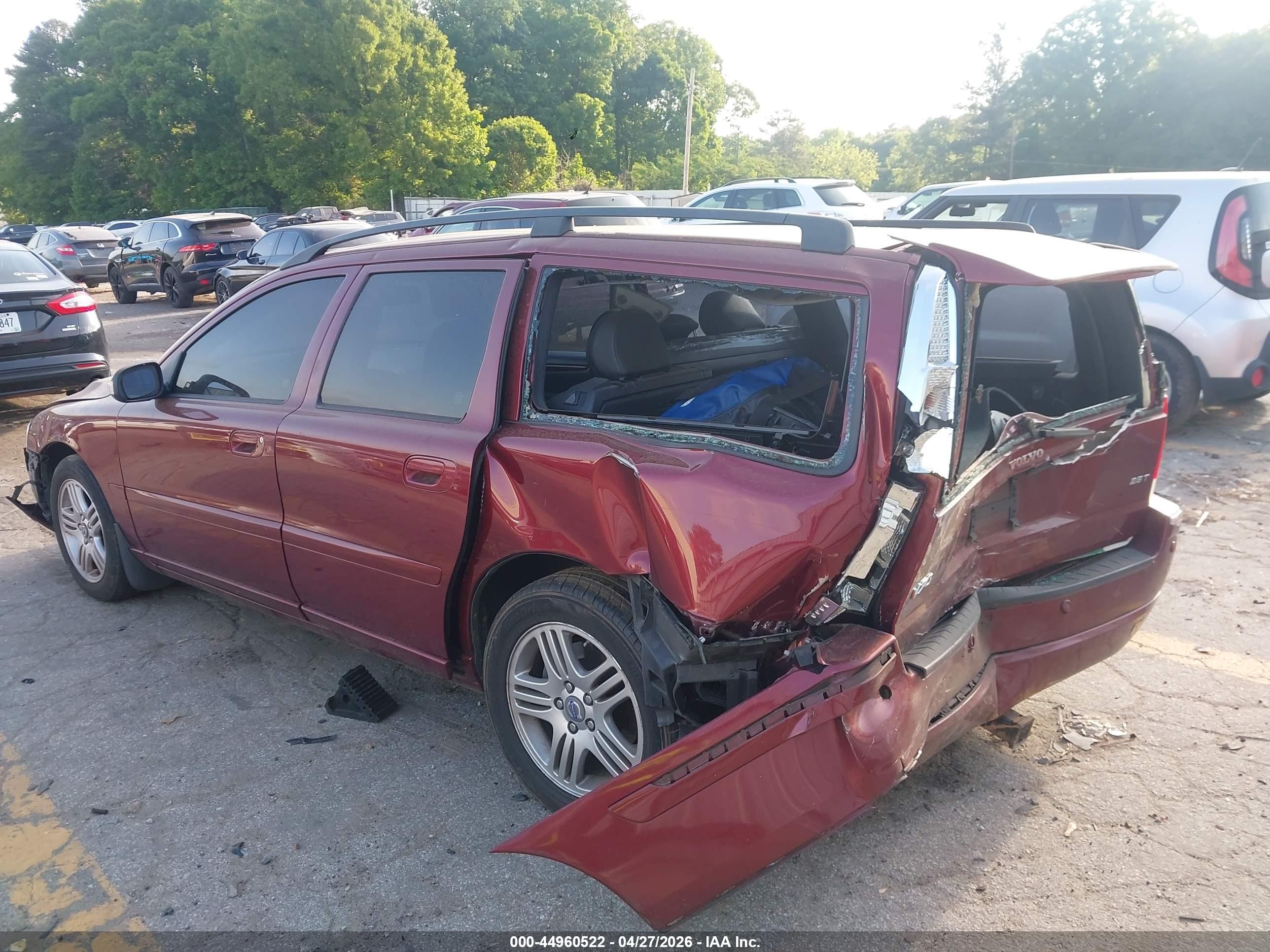 2007 Volvo V70 2.5t Maroon vin: YV1SW592271663786