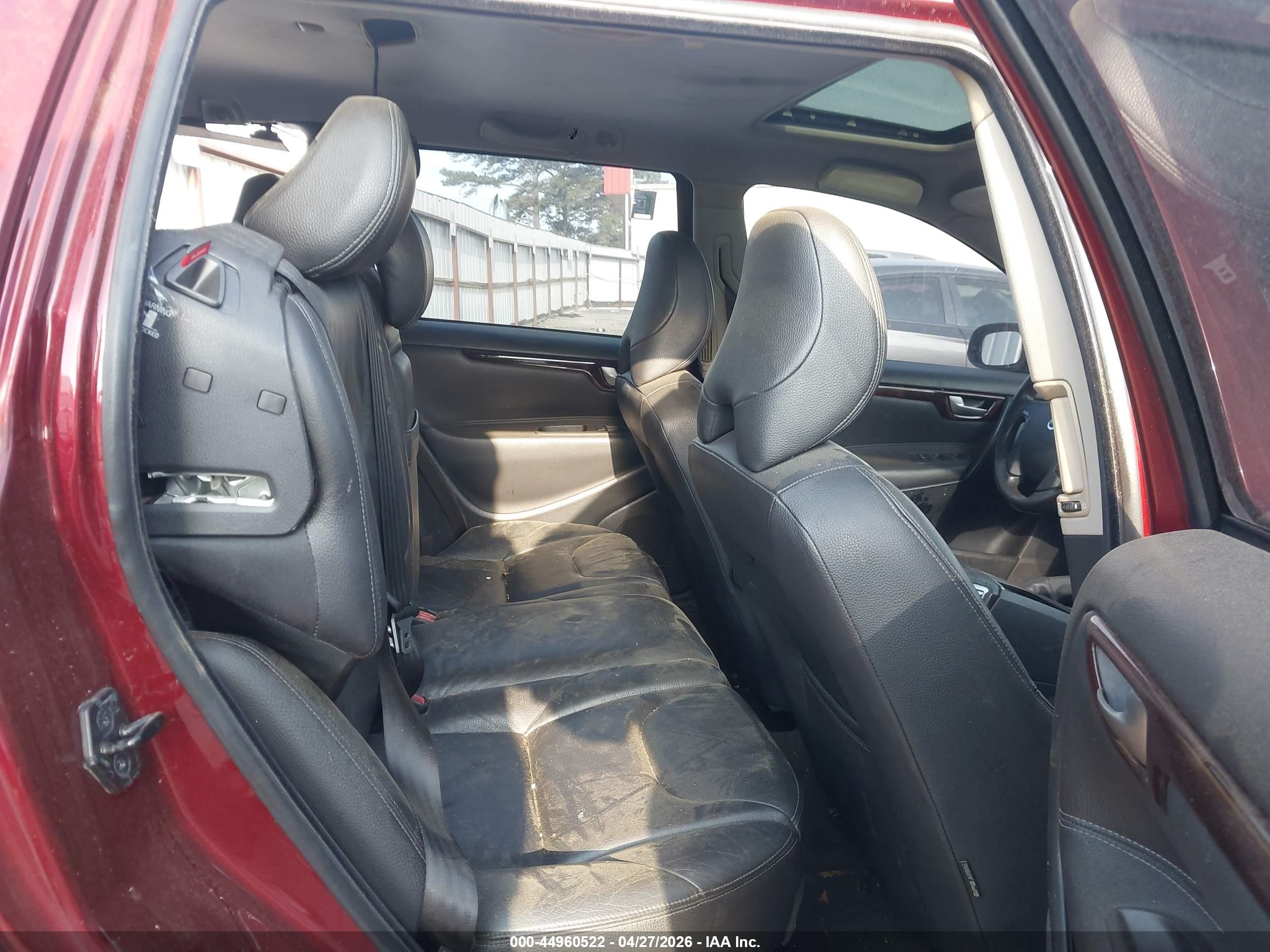 2007 Volvo V70 2.5t Maroon vin: YV1SW592271663786