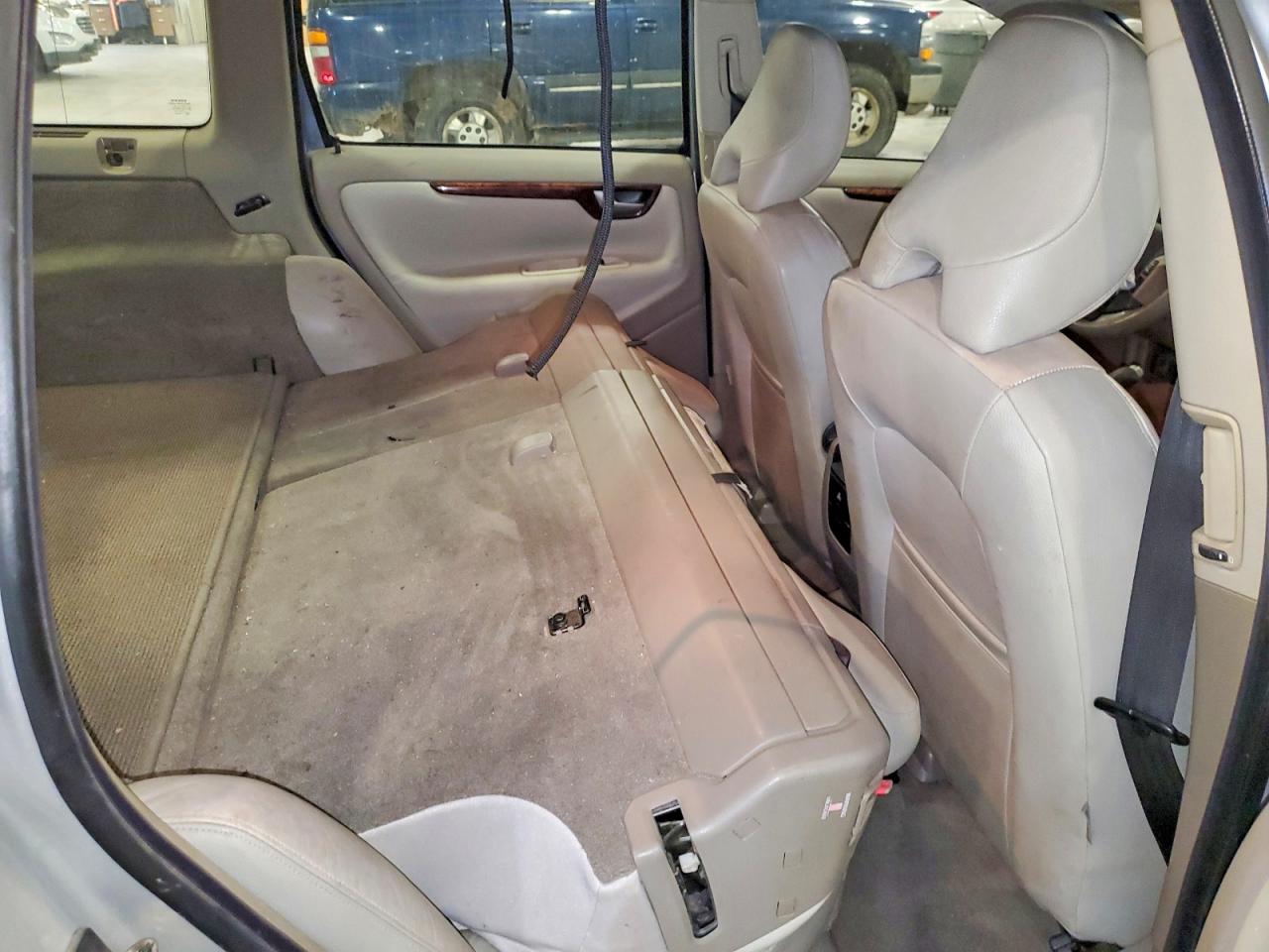 2005 Volvo V70 Fwd Silver vin: YV1SW592352491131