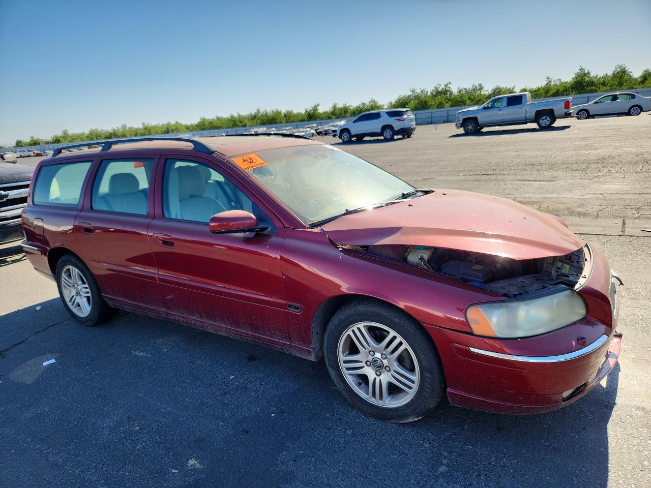 2006 Volvo V70 Red vin: YV1SW592462549815
