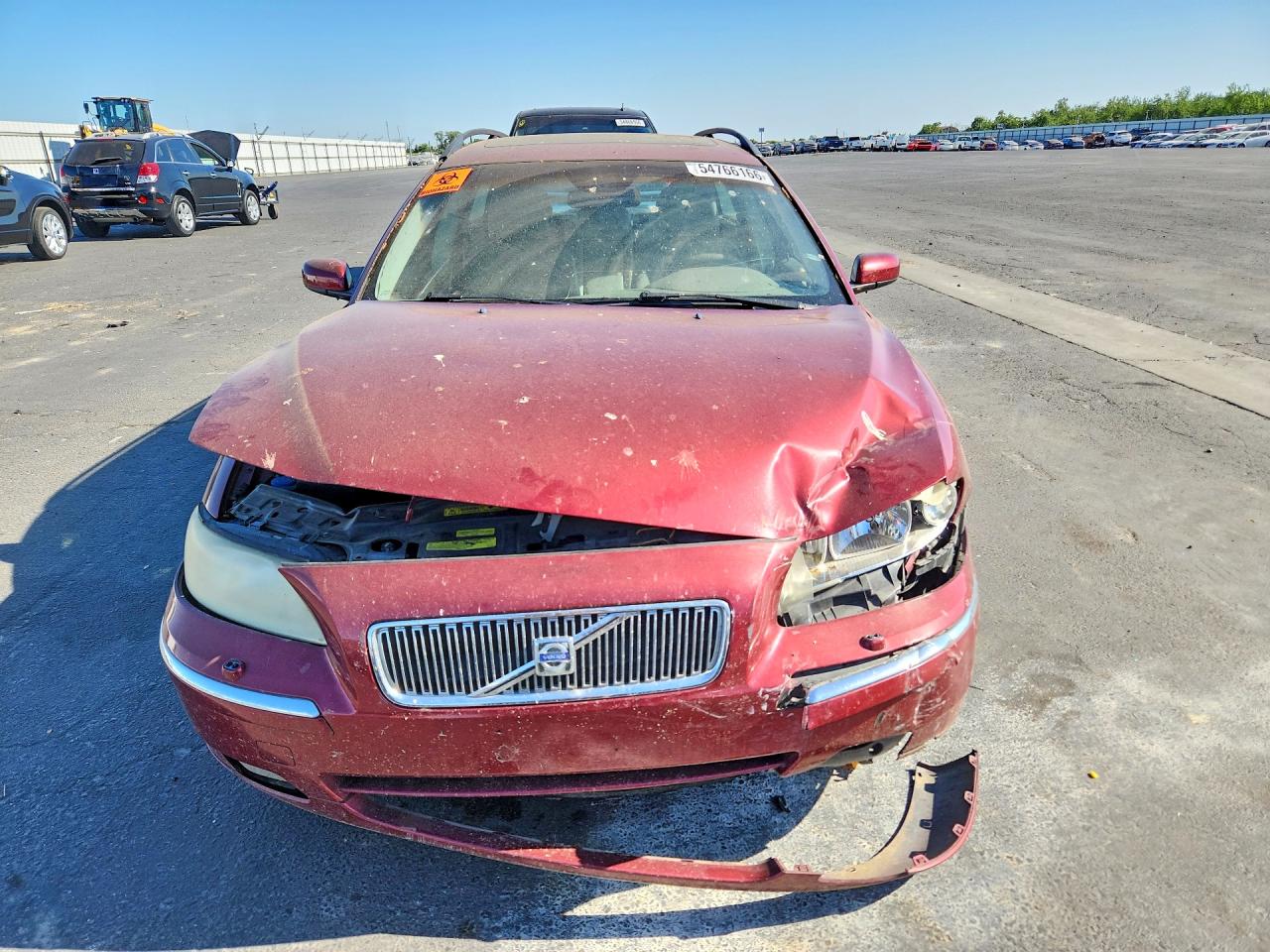 2006 Volvo V70 Red vin: YV1SW592462549815