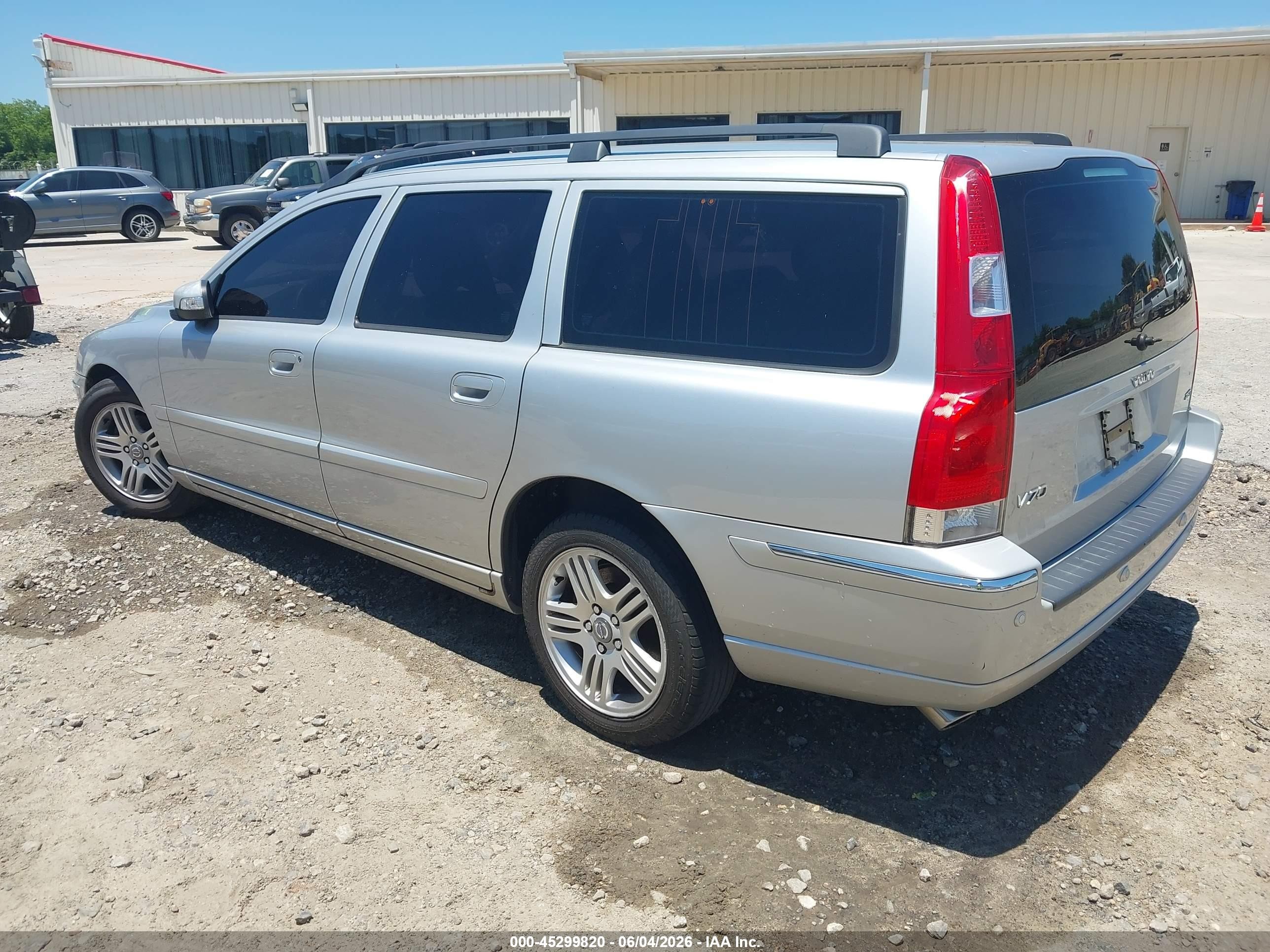 2007 Volvo V70 2.5t Silver vin: YV1SW592772624766