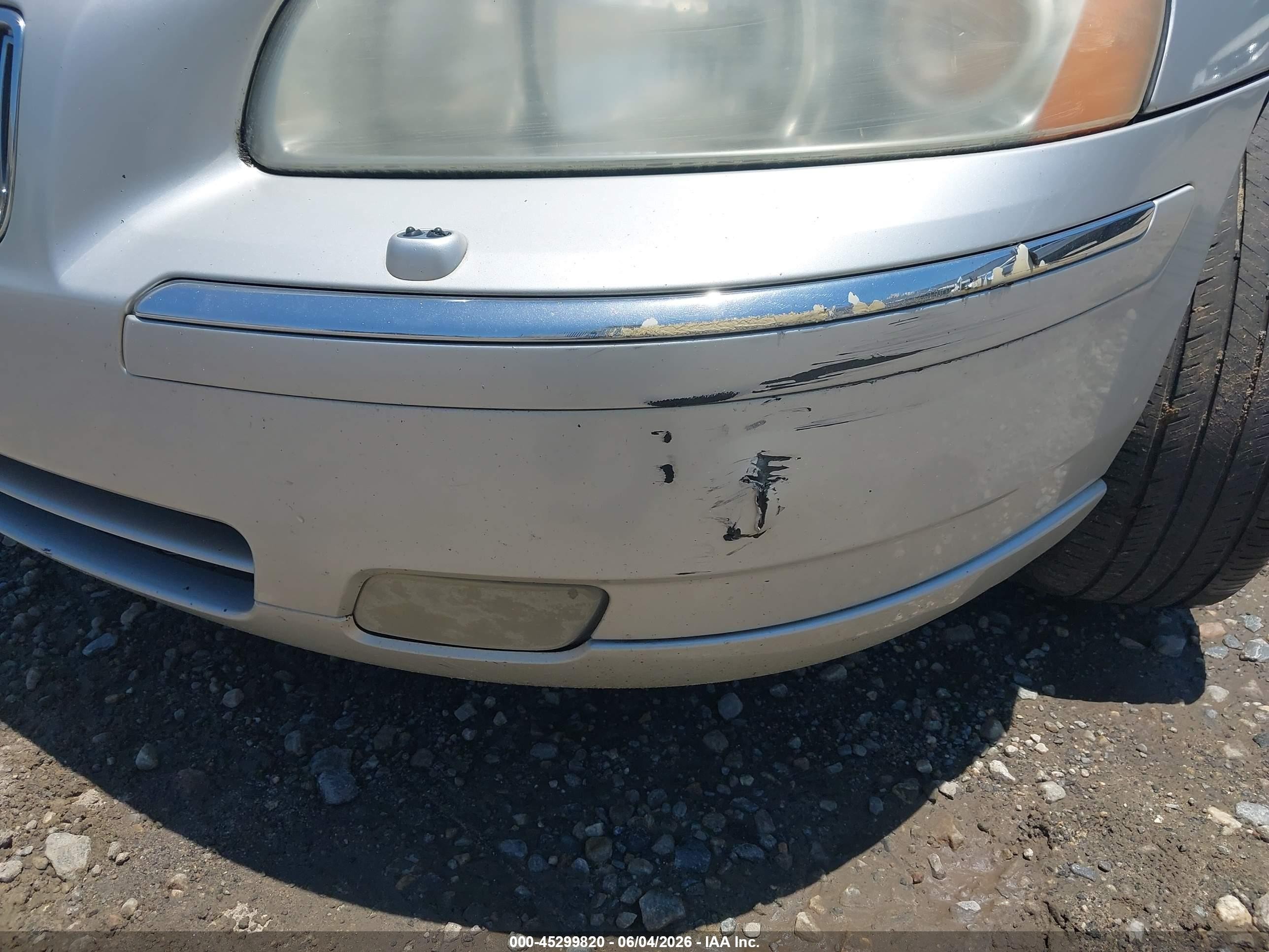 2007 Volvo V70 2.5t Silver vin: YV1SW592772624766