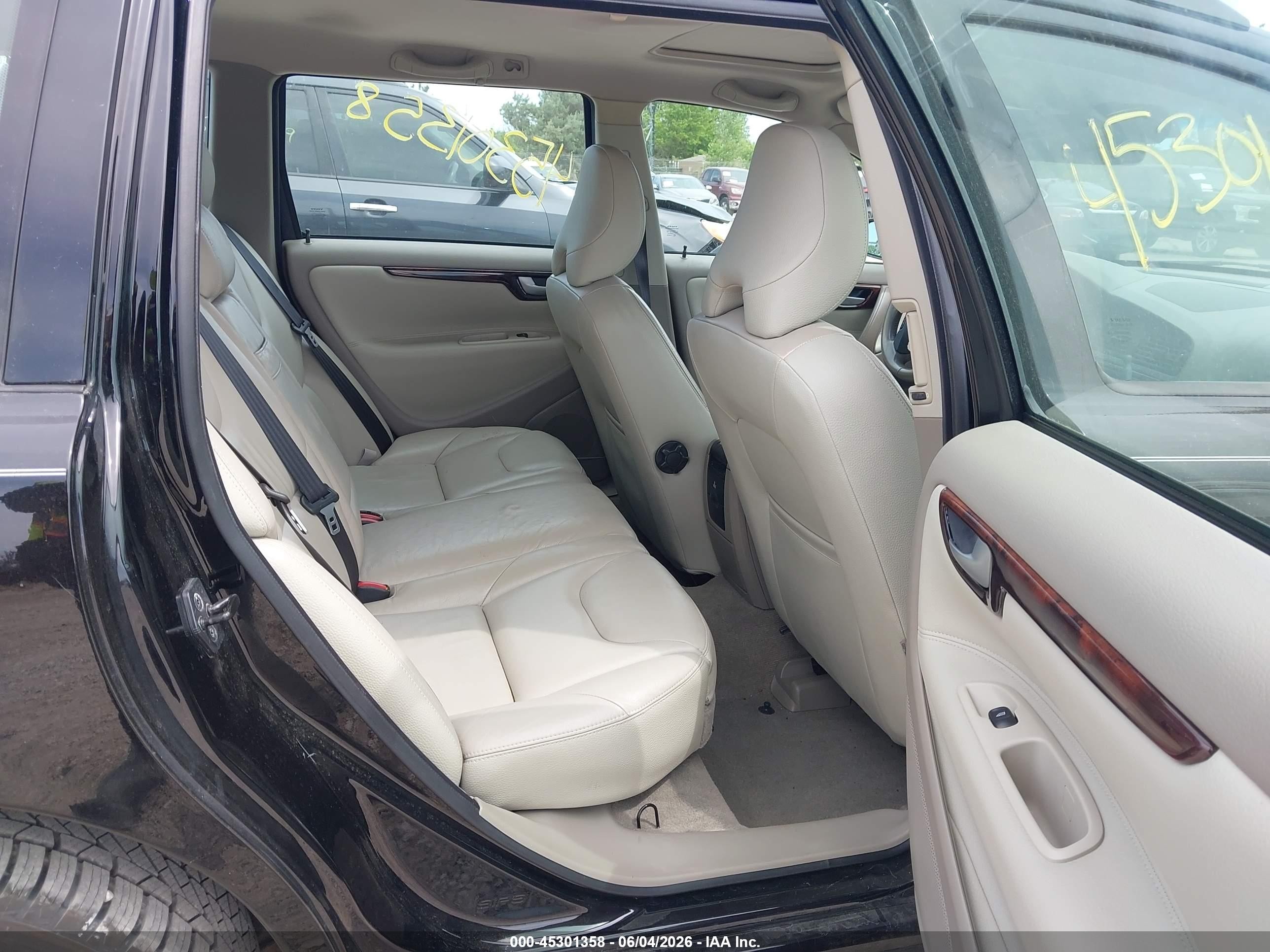 2005 Volvo V70 2.5t Black vin: YV1SW592851493513