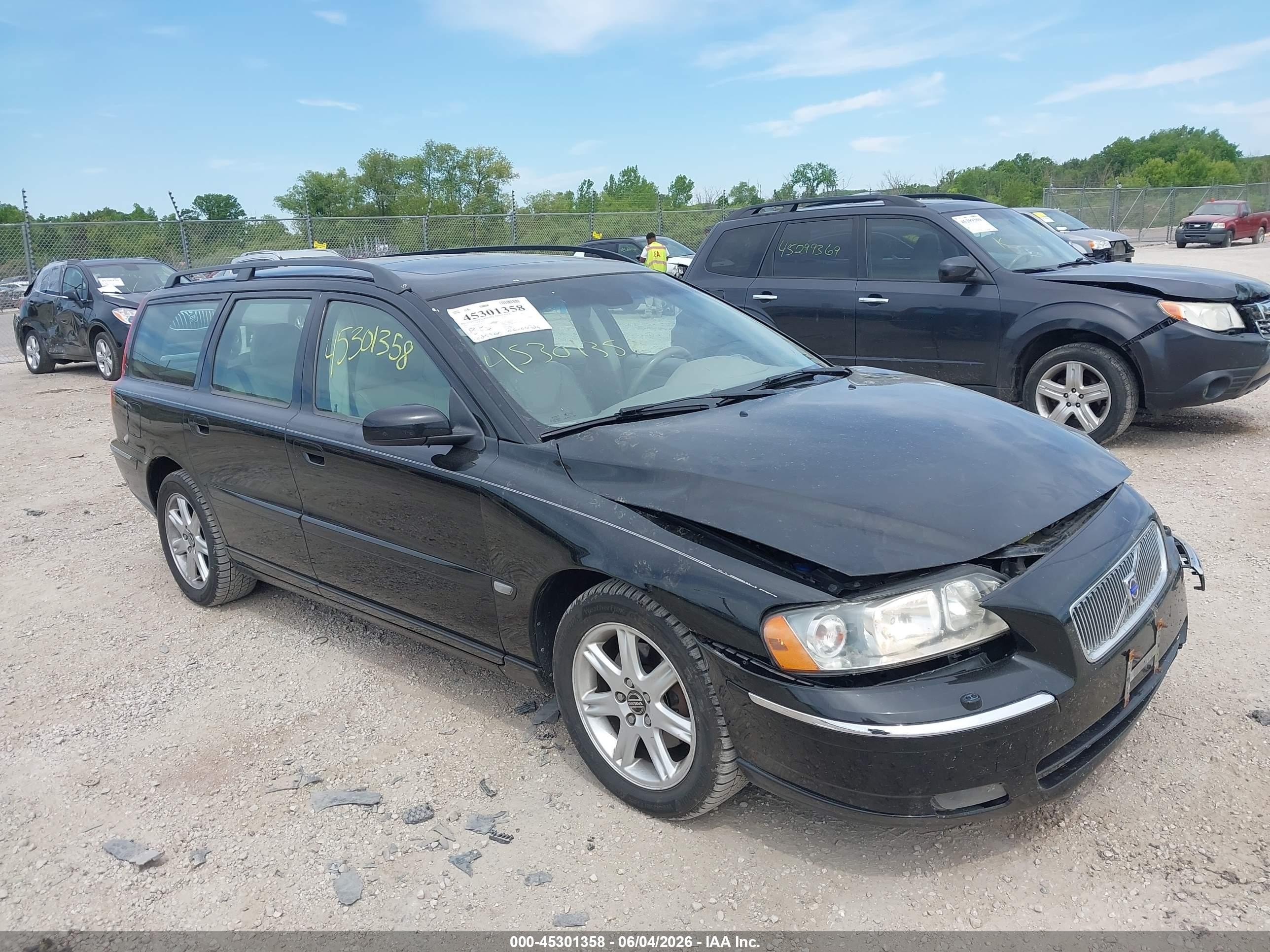 2005 Volvo V70 2.5t Black vin: YV1SW592851493513