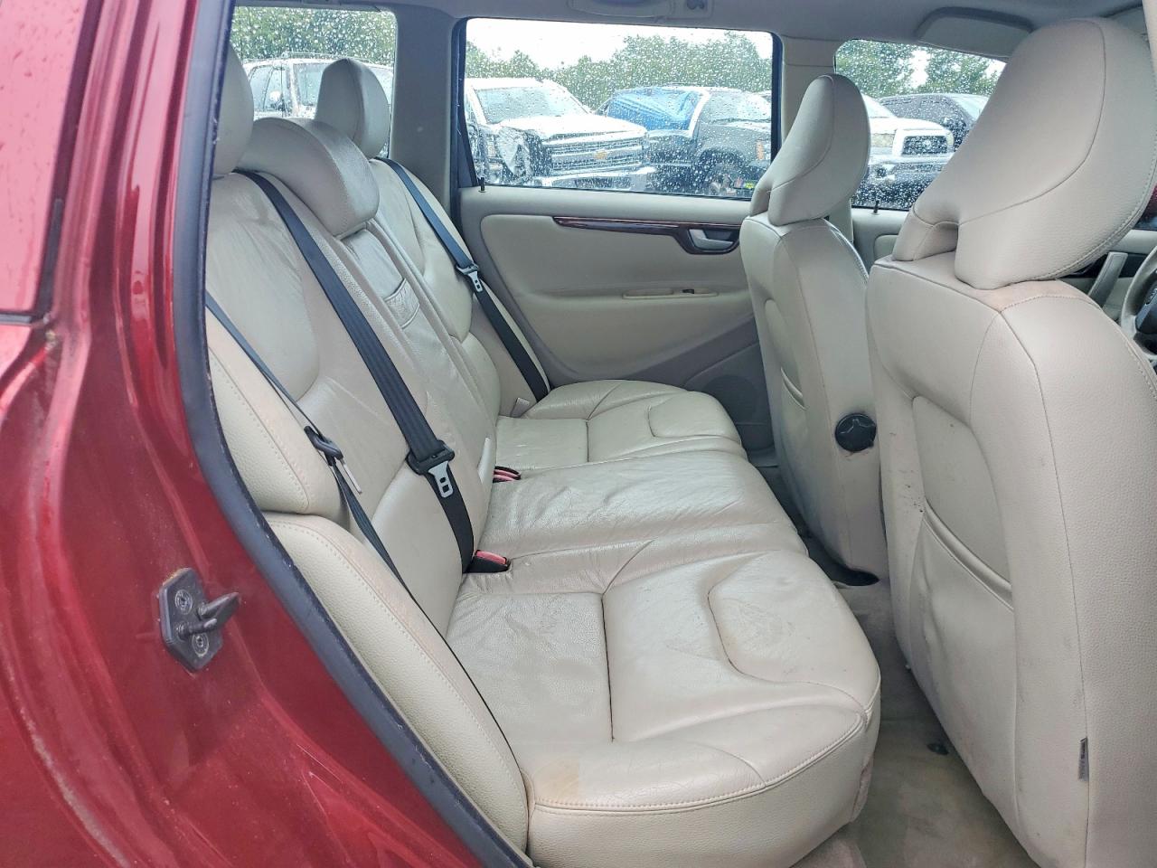 2007 Volvo V70 2.5t Red vin: YV1SW592872624811