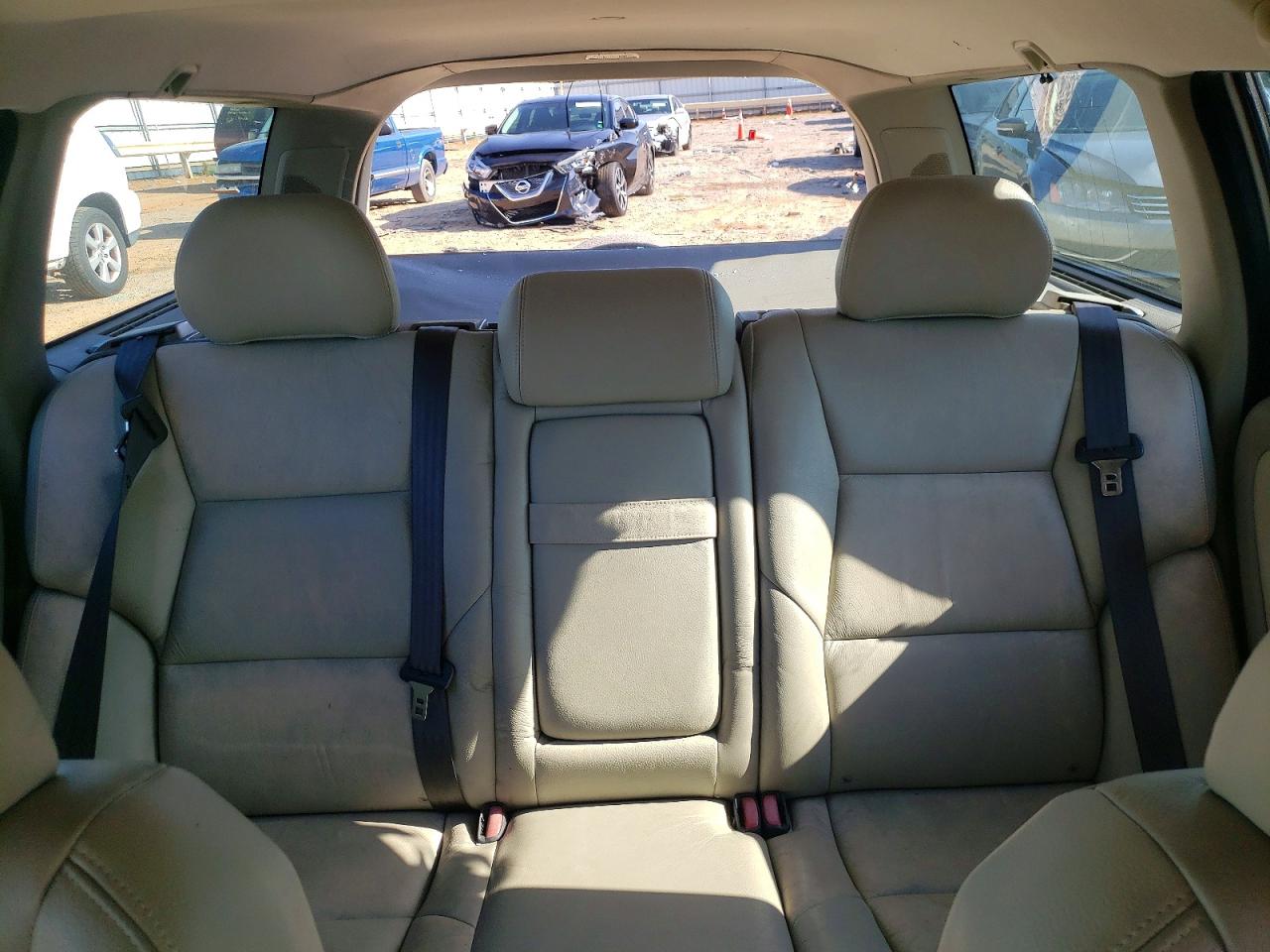 2004 Volvo V70 Fwd Silver vin: YV1SW59V242451163
