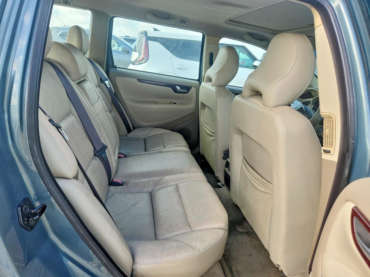 2004 Volvo V70 Fwd Blue vin: YV1SW59V942443805