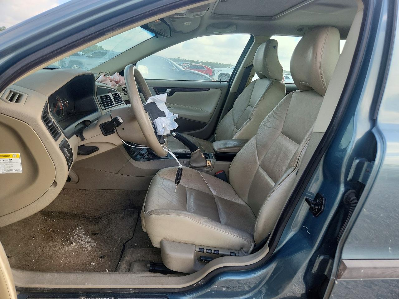 2004 Volvo V70 Fwd Blue vin: YV1SW59V942443805