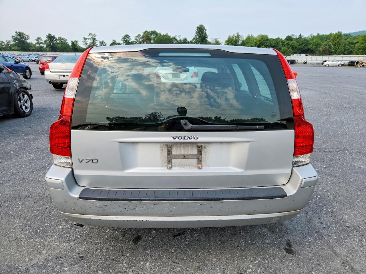 2006 Volvo V70 Серебряный vin: YV1SW612062531572