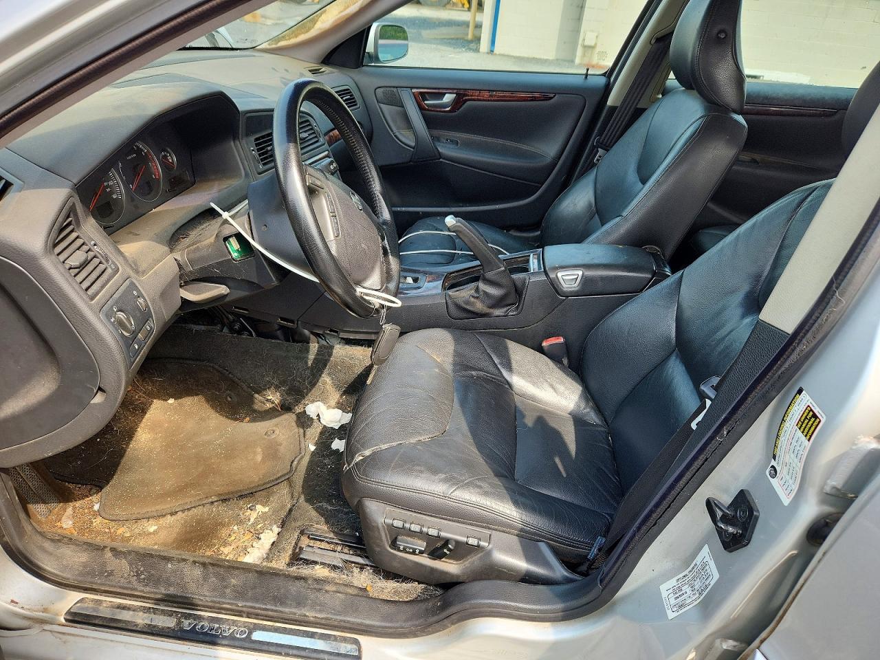 2006 Volvo V70 Серебряный vin: YV1SW612062531572