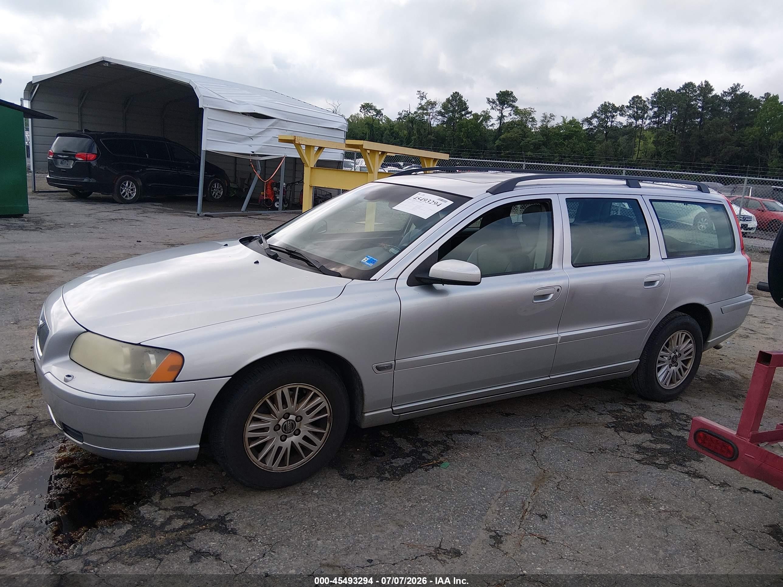 2005 Volvo V70 2.4 A/2.4 A Sr/2.4 M/2.4 M Sr Silver vin: YV1SW612451510759
