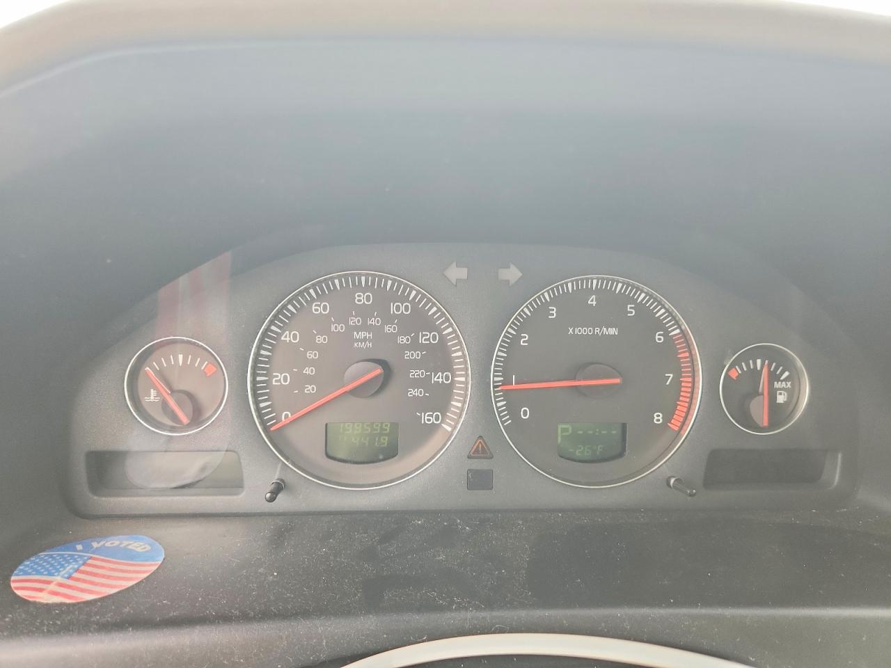2005 Volvo V70 Серебряный vin: YV1SW612852496083